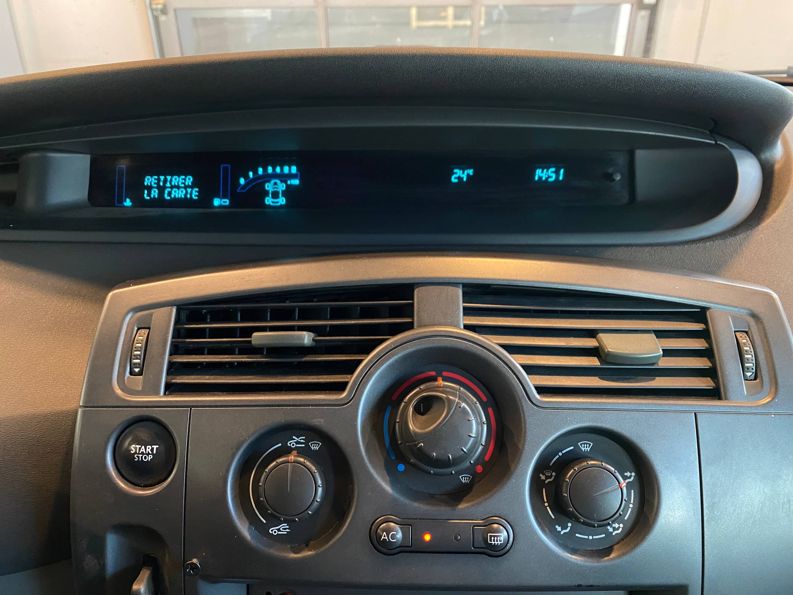 RENAULT SCENIC