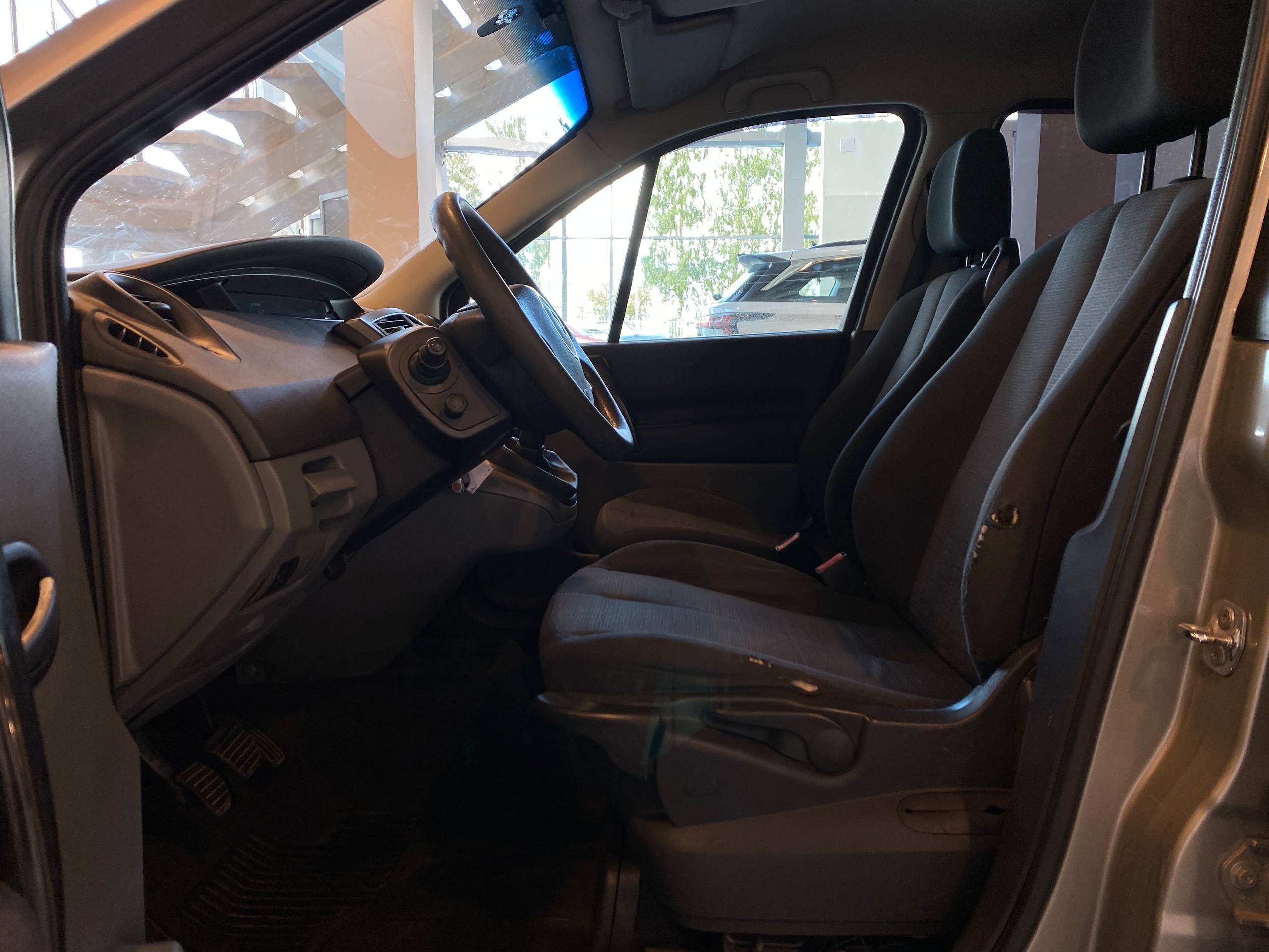 RENAULT SCENIC
