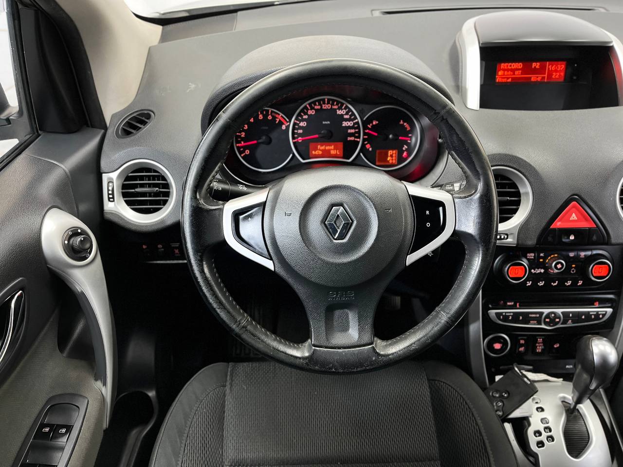 RENAULT KOLEOS