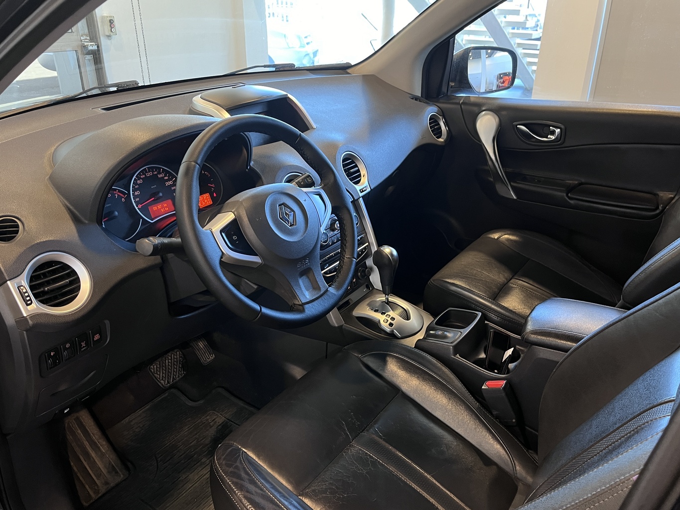RENAULT KOLEOS