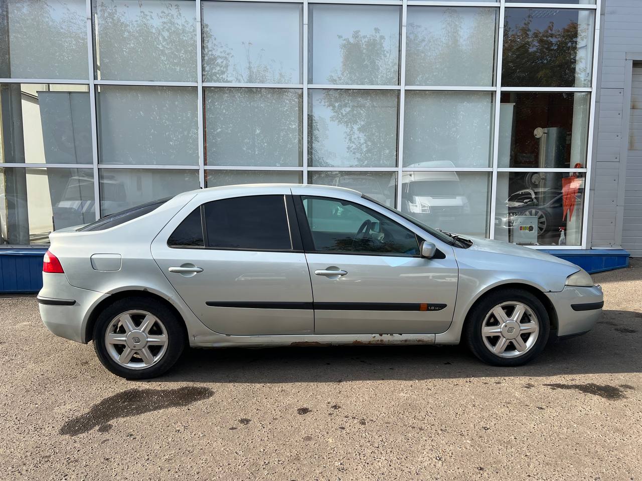 RENAULT LAGUNA