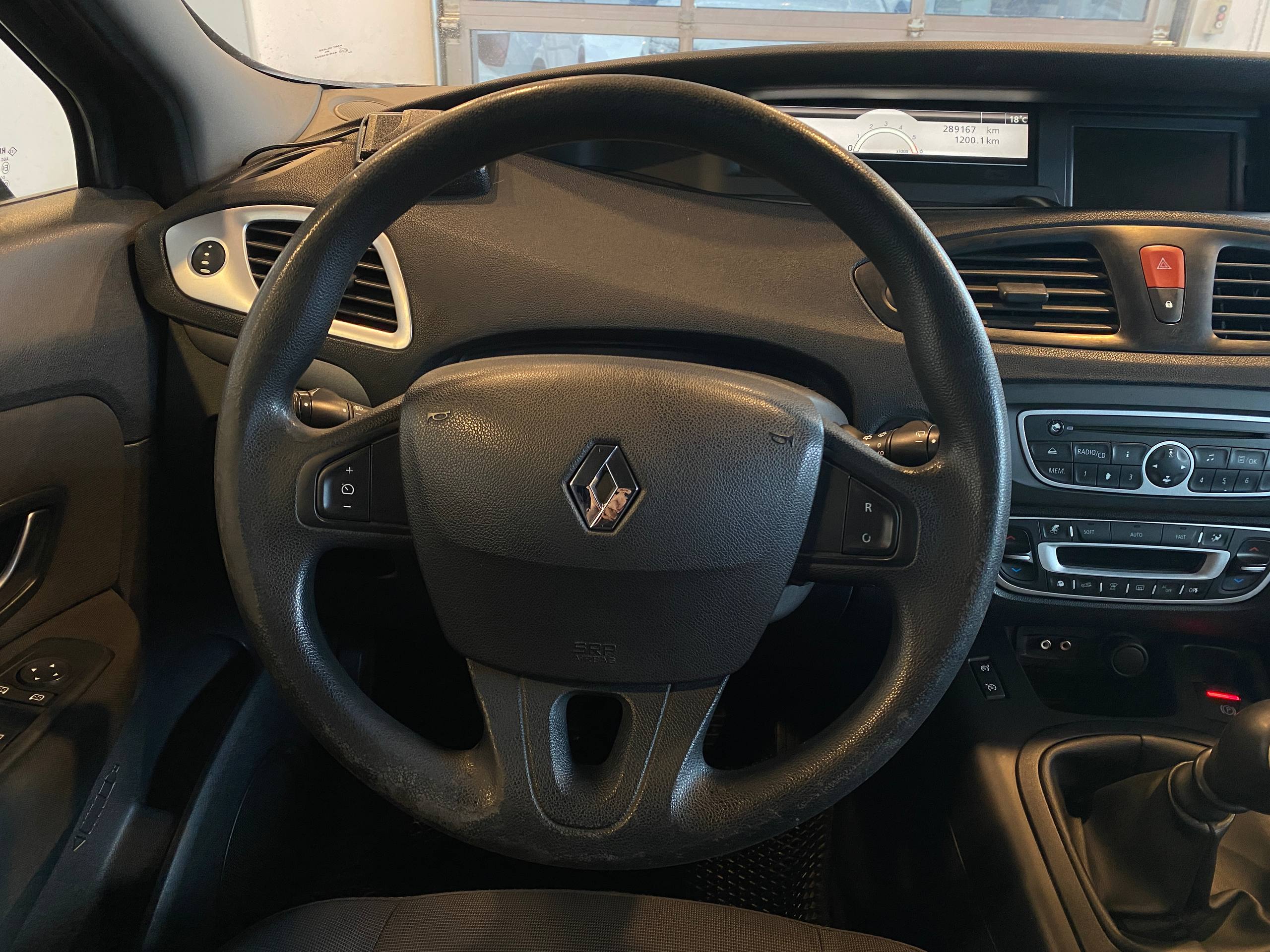 RENAULT SCENIC