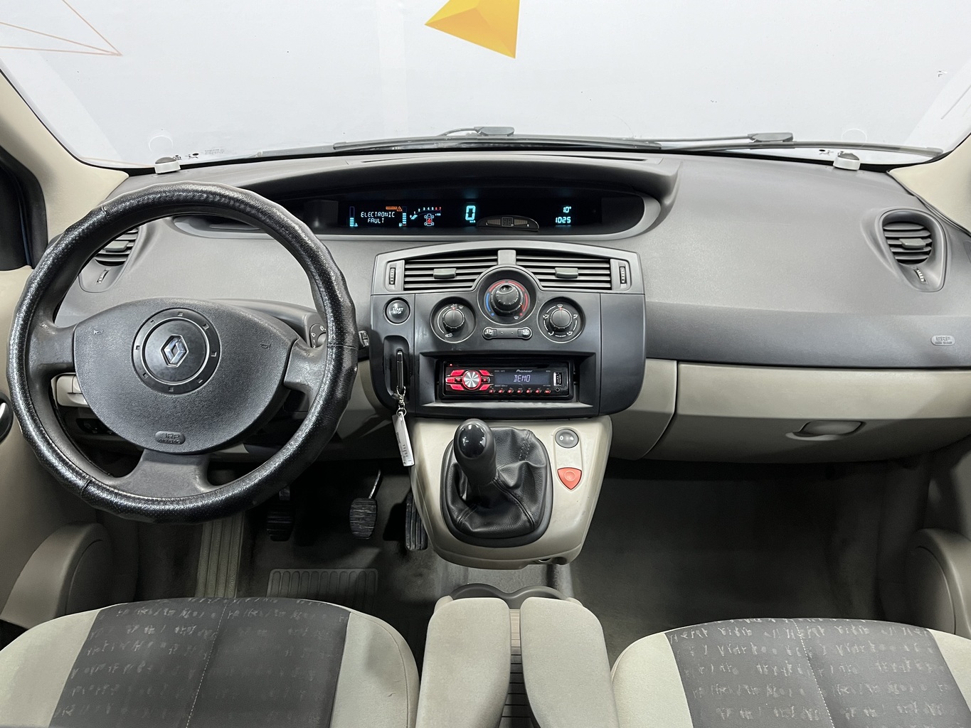 RENAULT SCENIC