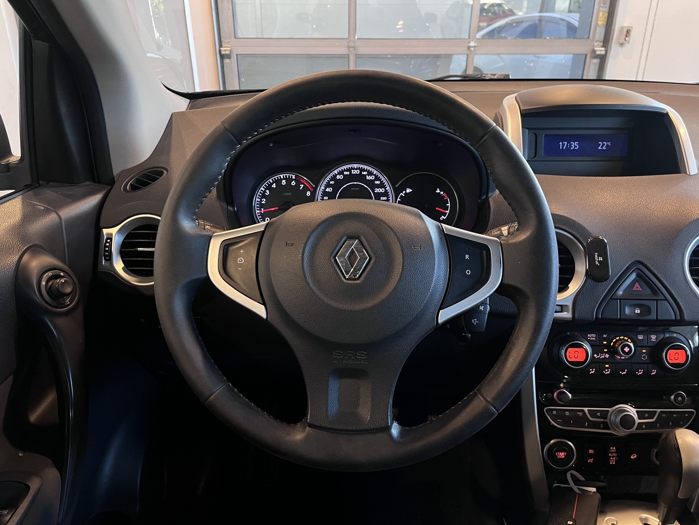 RENAULT KOLEOS