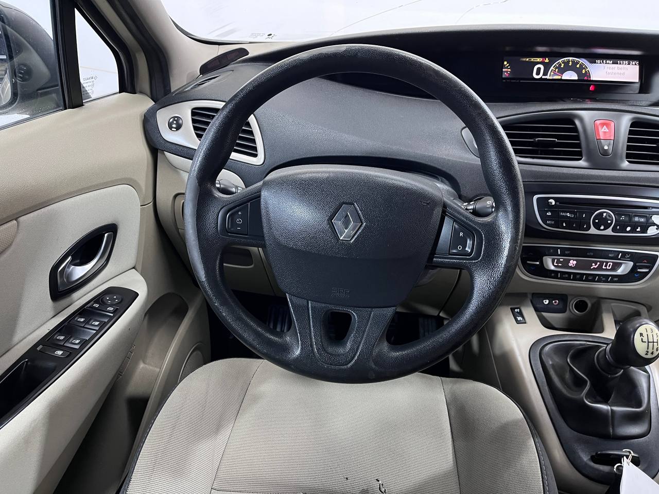 RENAULT SCENIC