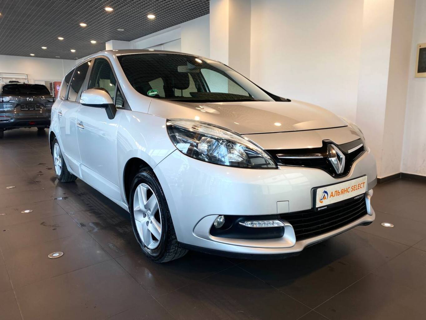 RENAULT SCENIC