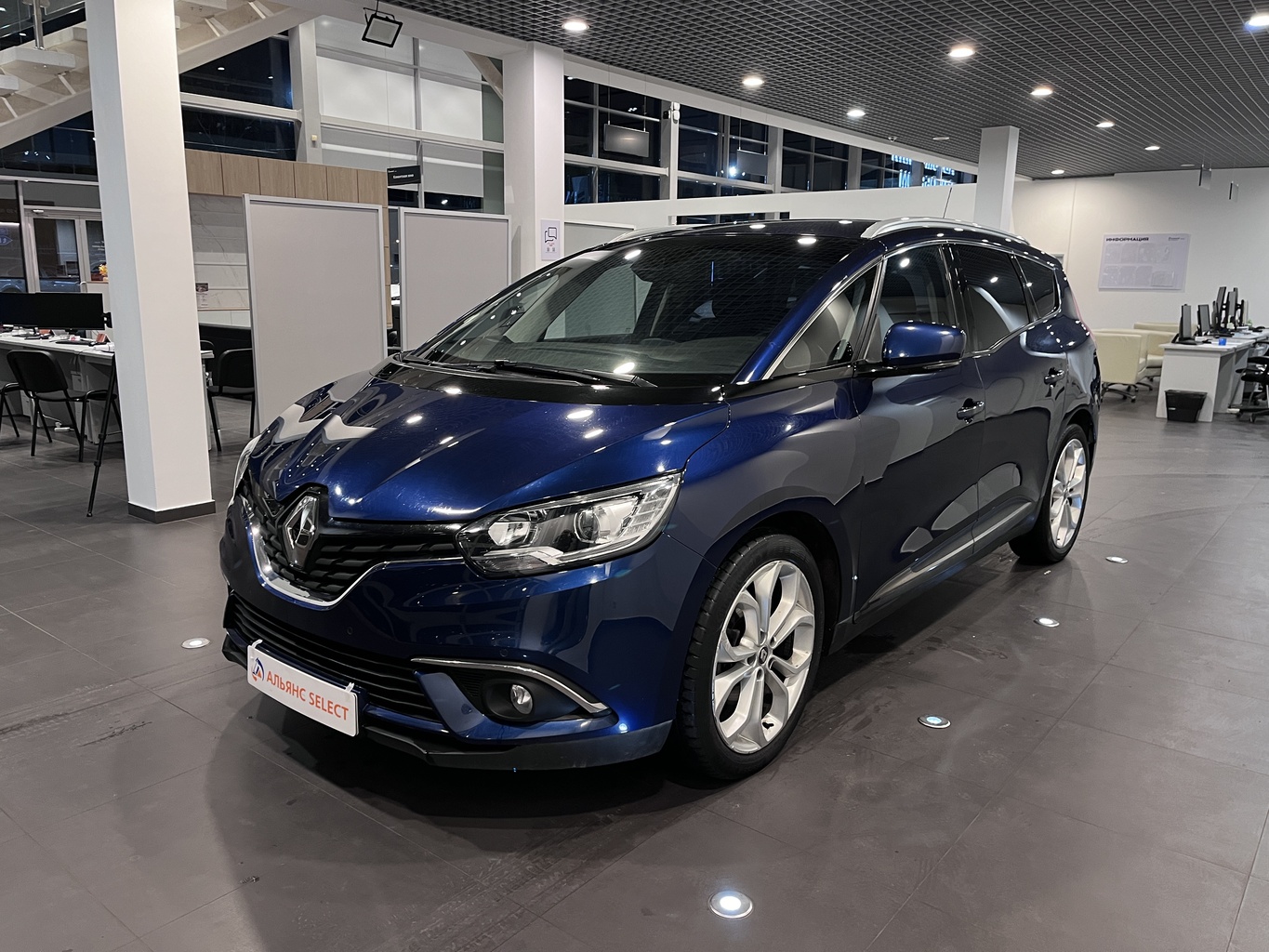 RENAULT SCENIC