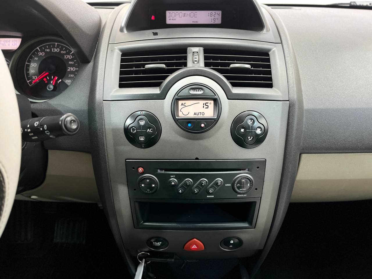 RENAULT MEGANE