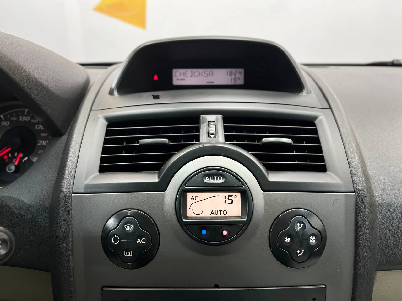 RENAULT MEGANE