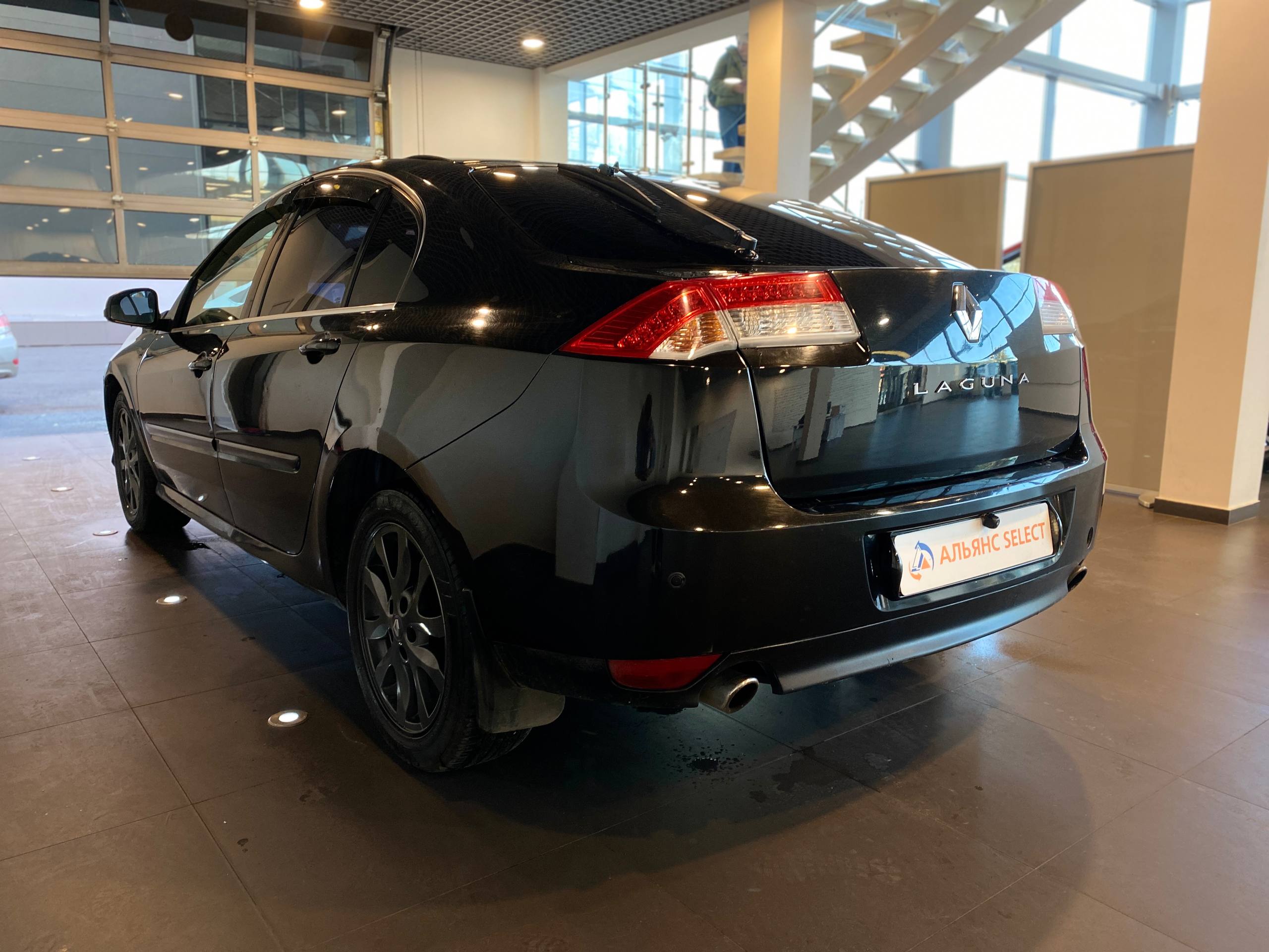 RENAULT LAGUNA