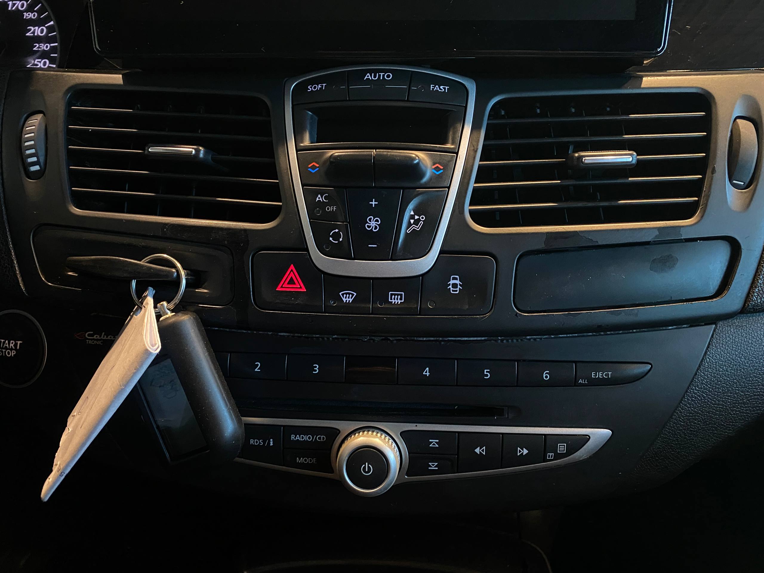 RENAULT LAGUNA