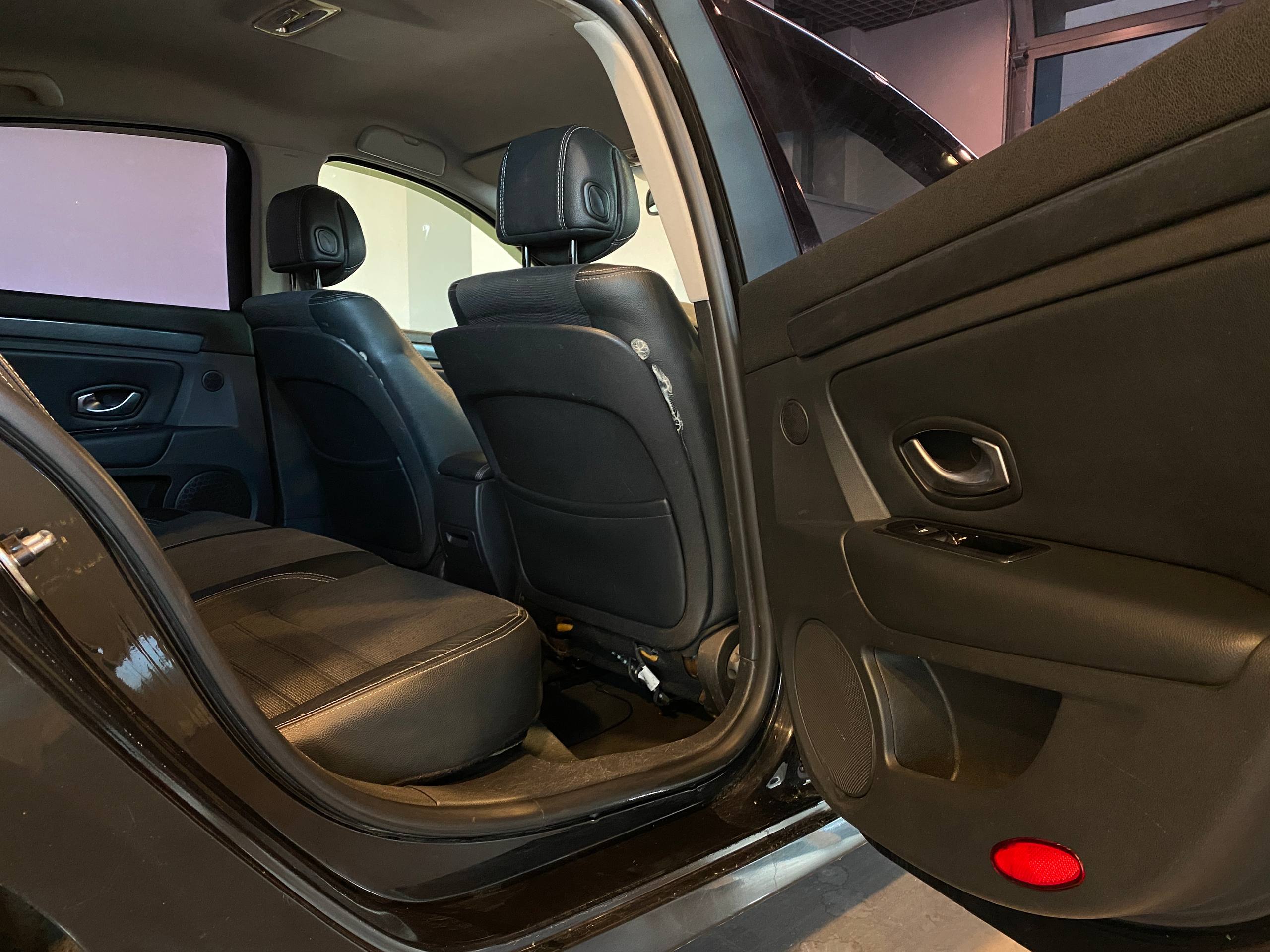 RENAULT LAGUNA