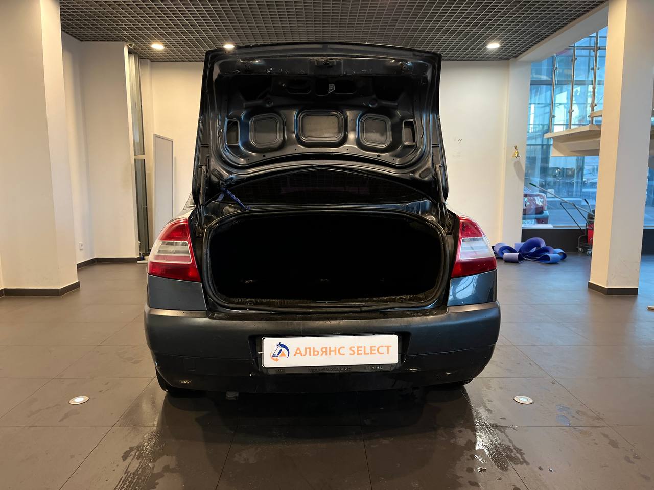 RENAULT MEGANE