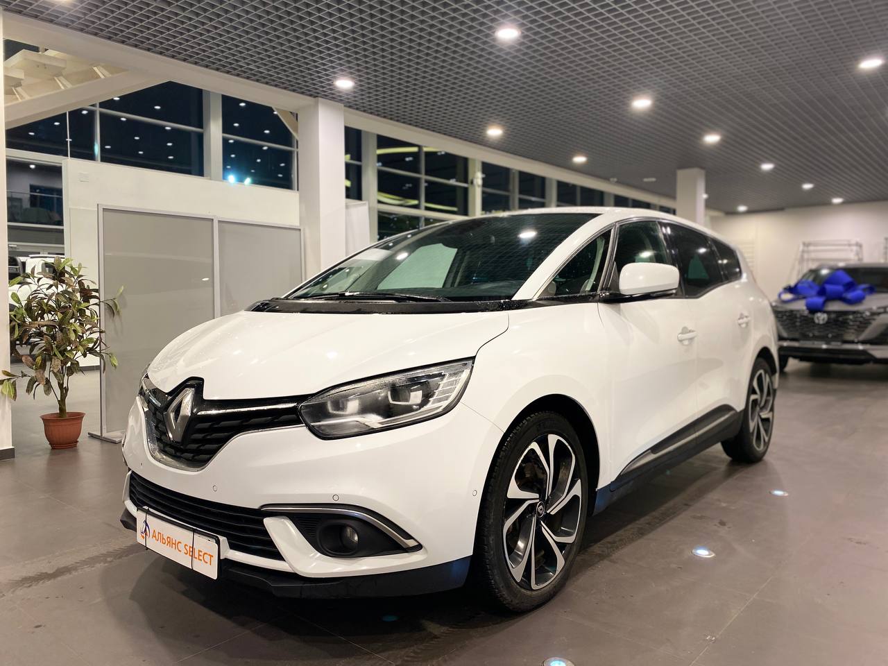 RENAULT SCENIC