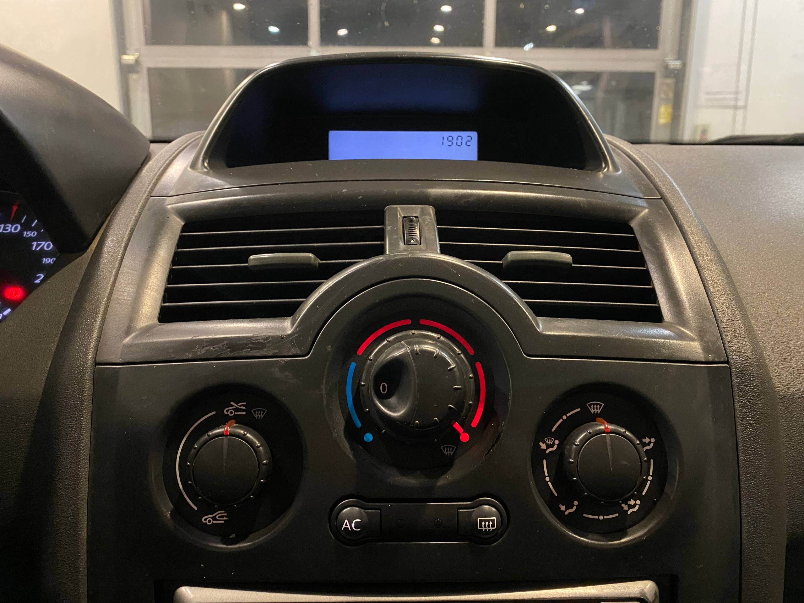 RENAULT MEGANE