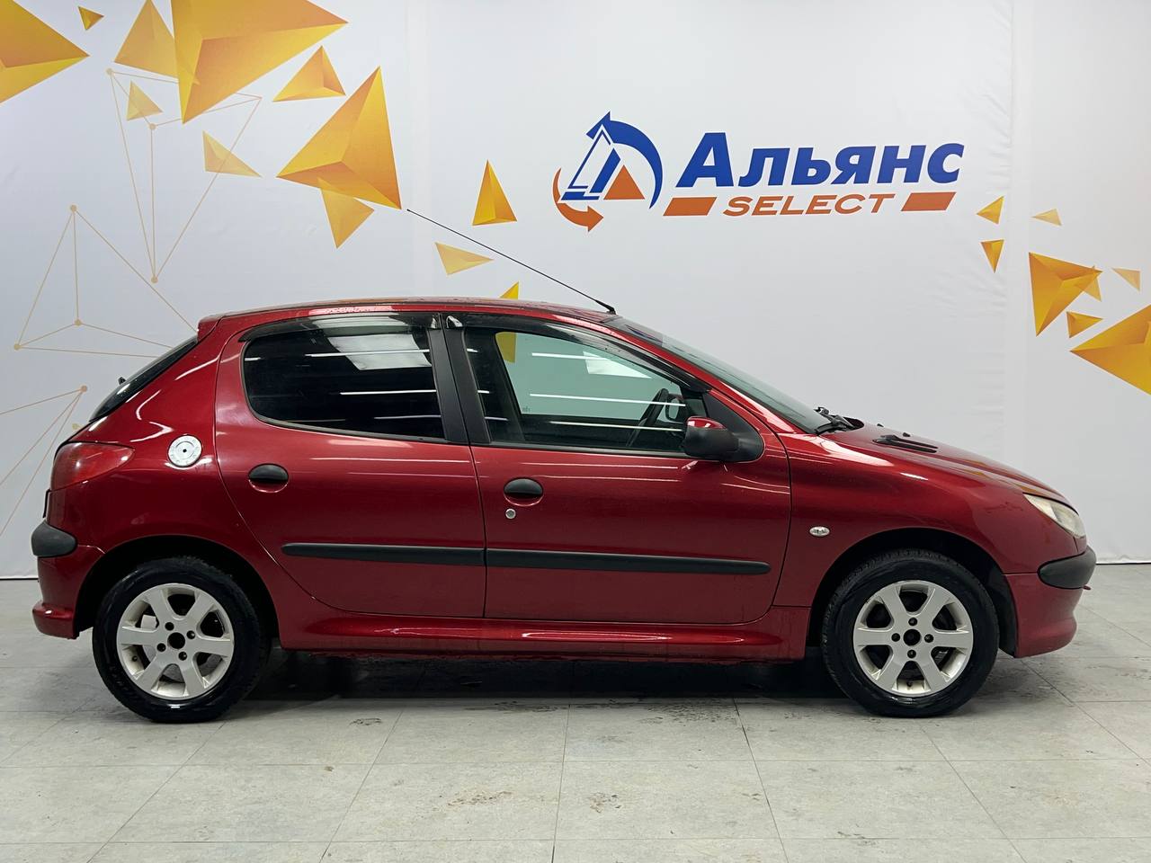 PEUGEOT 206