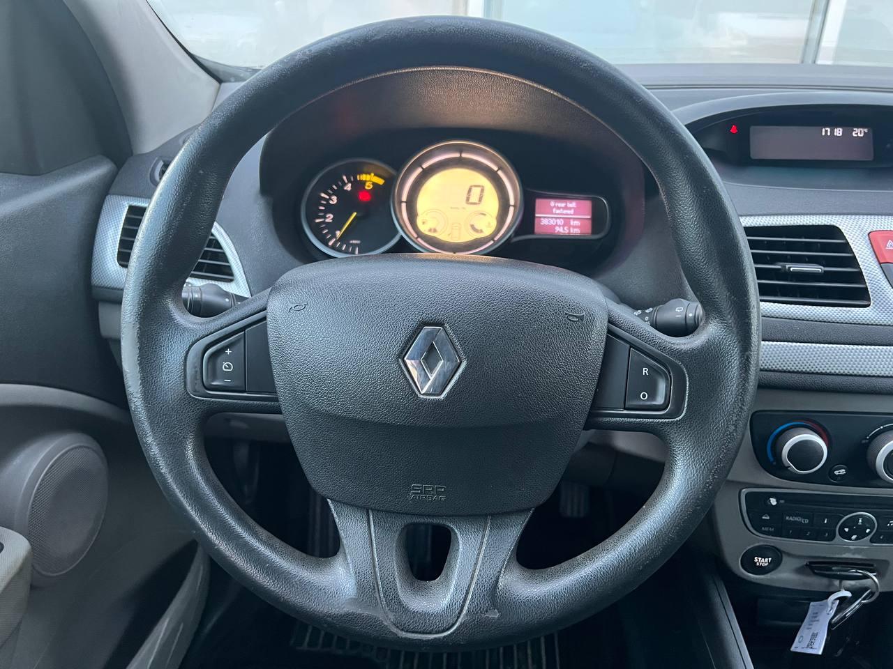 RENAULT MEGANE