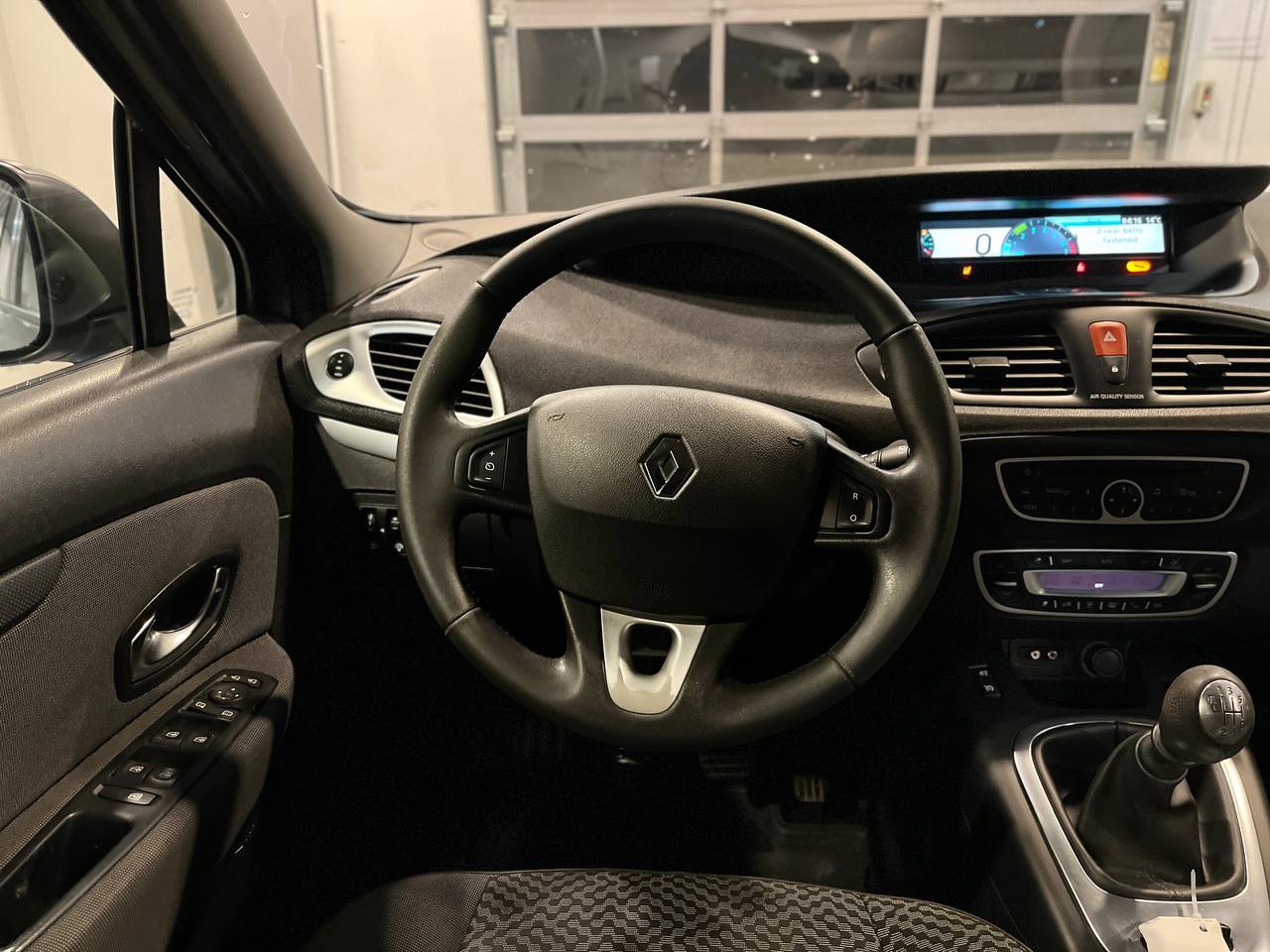 RENAULT SCENIC