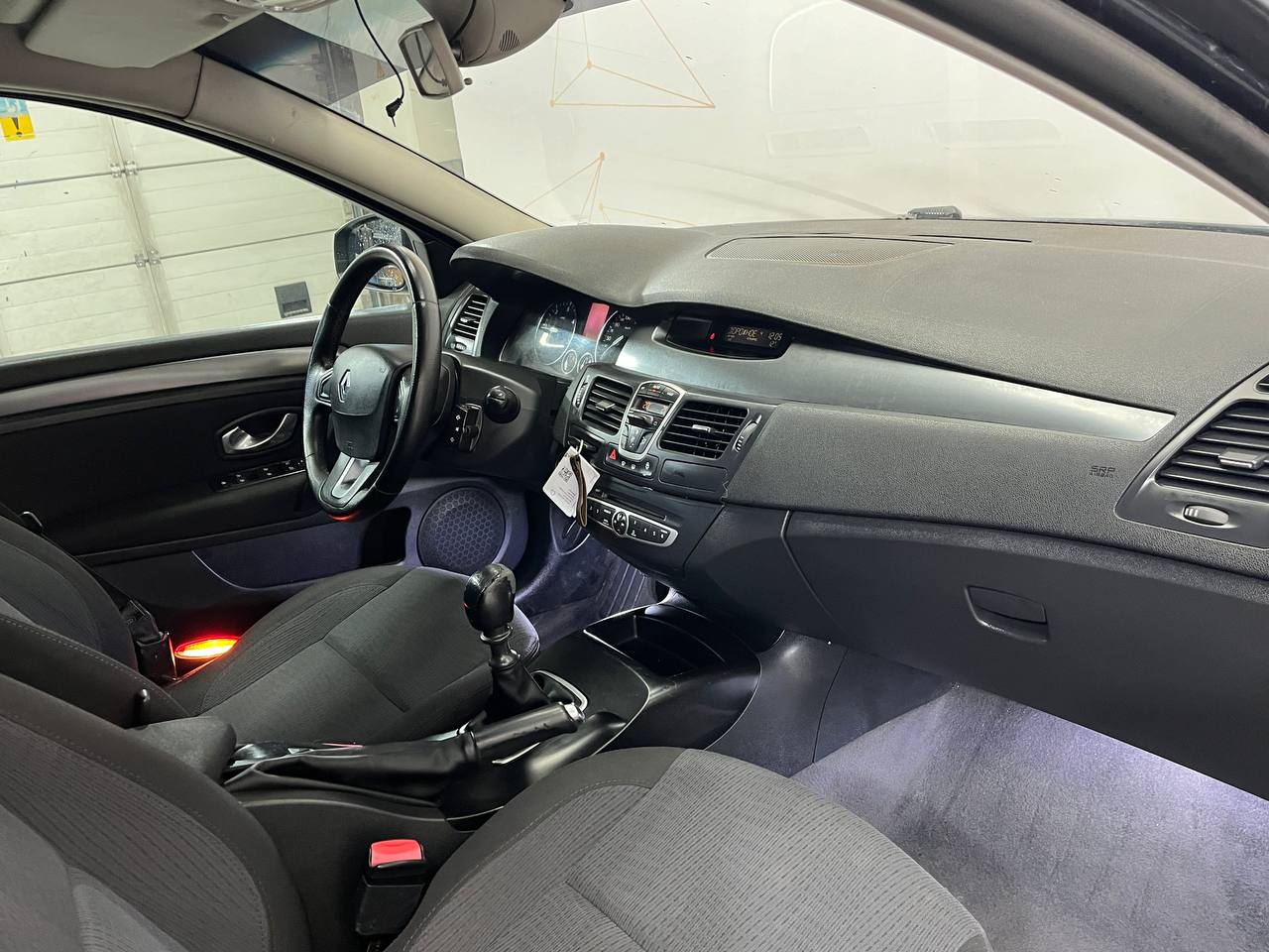 RENAULT LAGUNA
