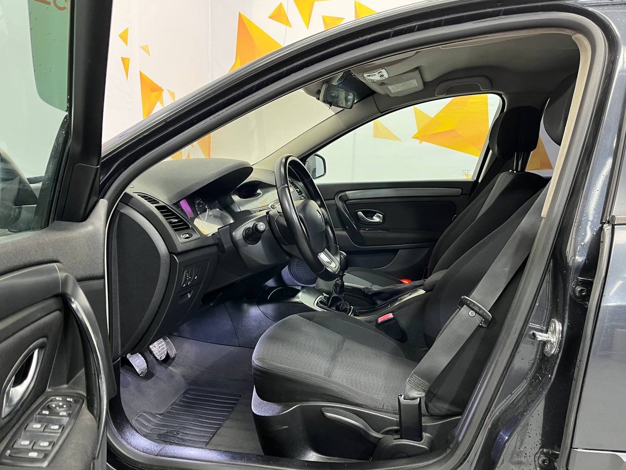 RENAULT LAGUNA