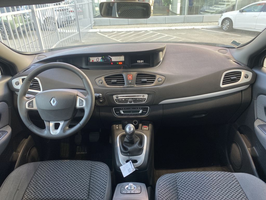 RENAULT SCENIC