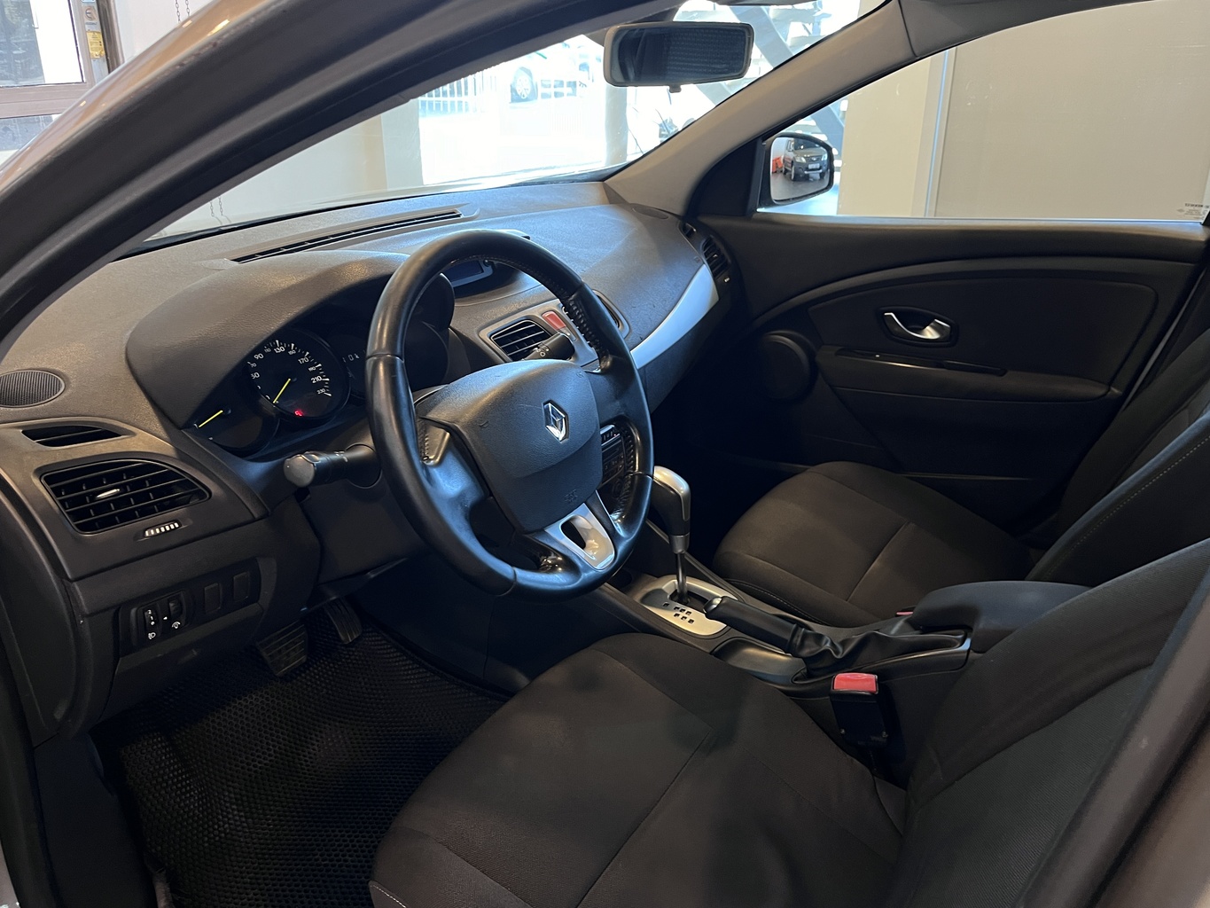 RENAULT FLUENCE