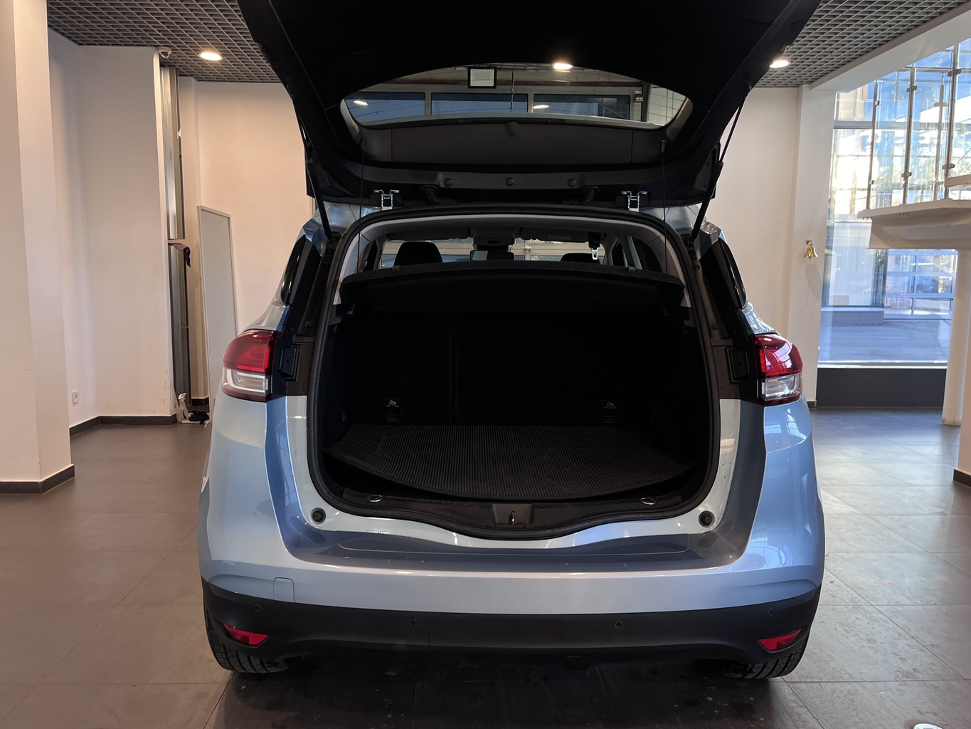 RENAULT SCENIC