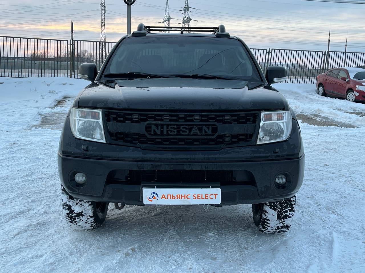 NISSAN NAVARA