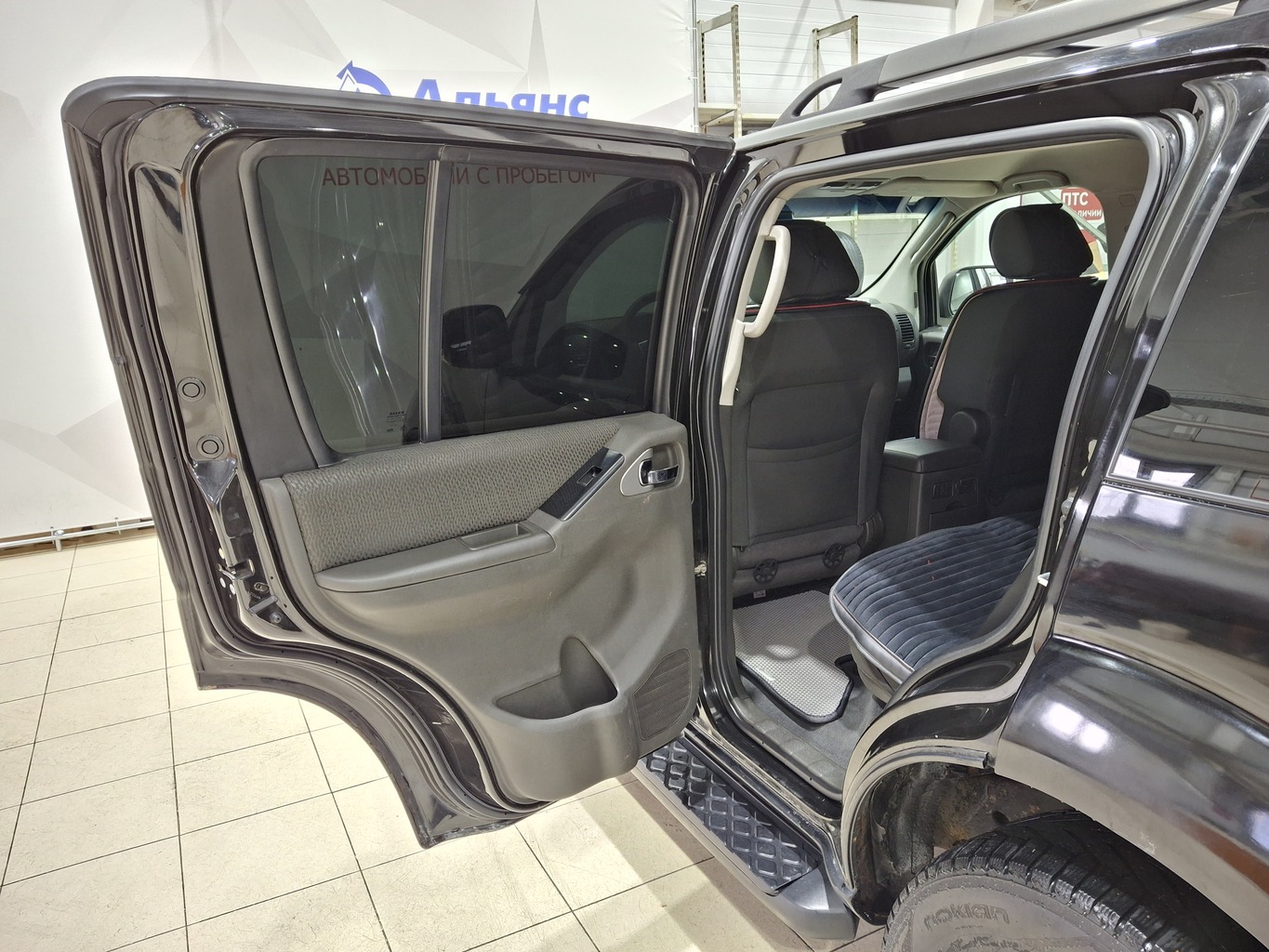 NISSAN PATHFINDER
