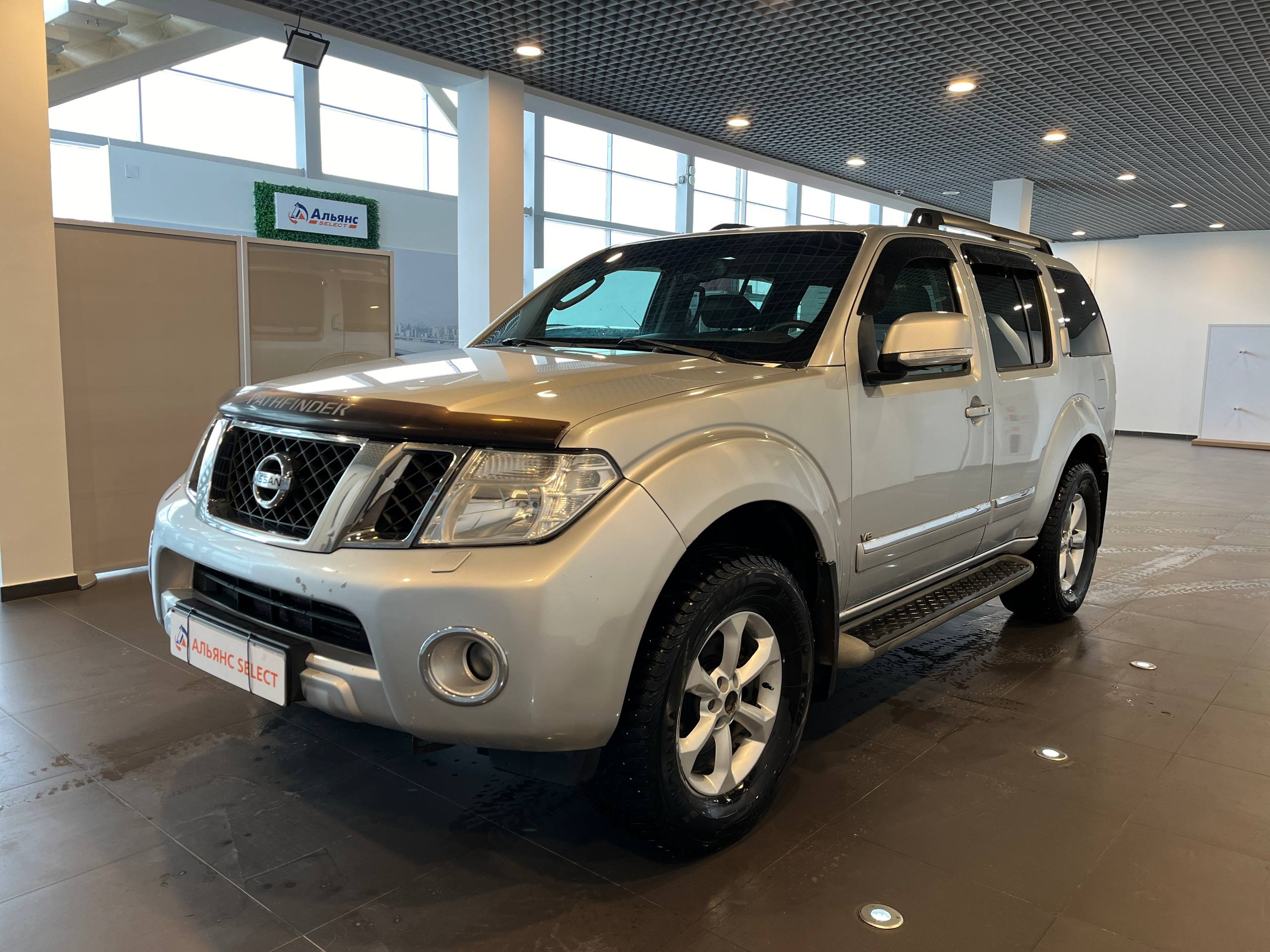 NISSAN PATHFINDER