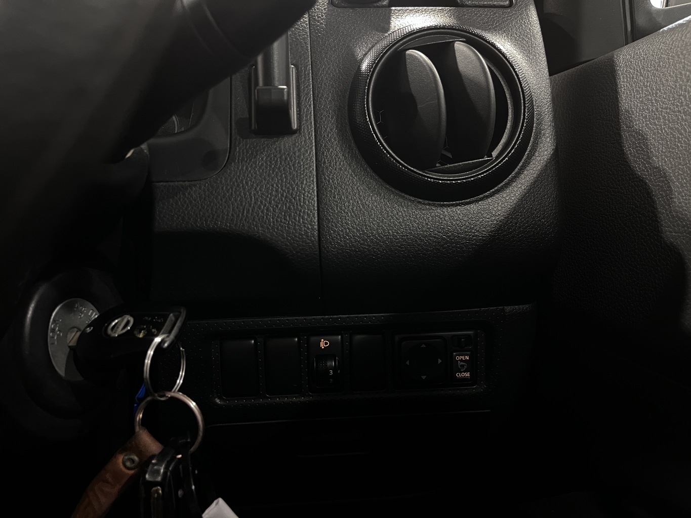NISSAN AD