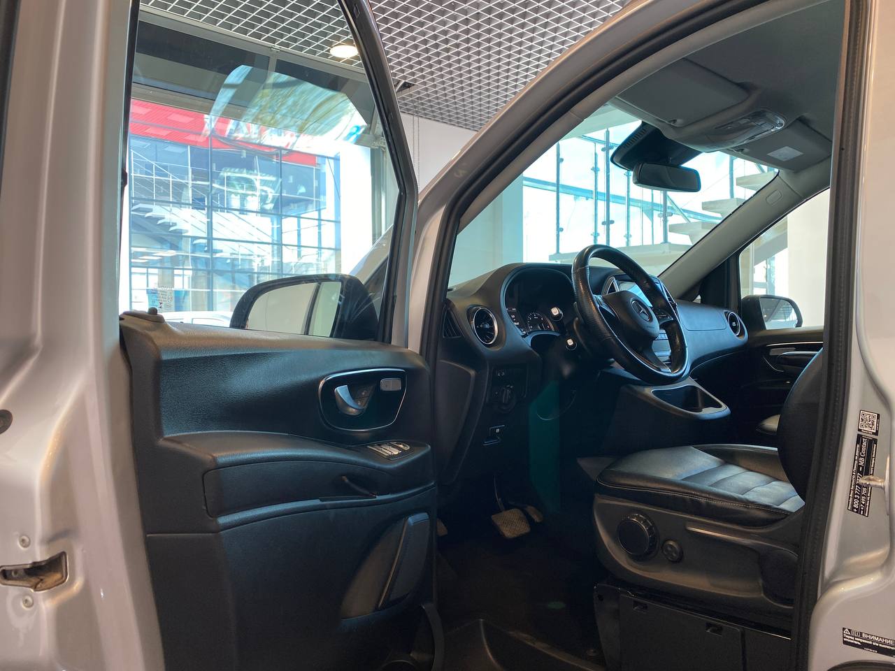 MERCEDES-BENZ VITO