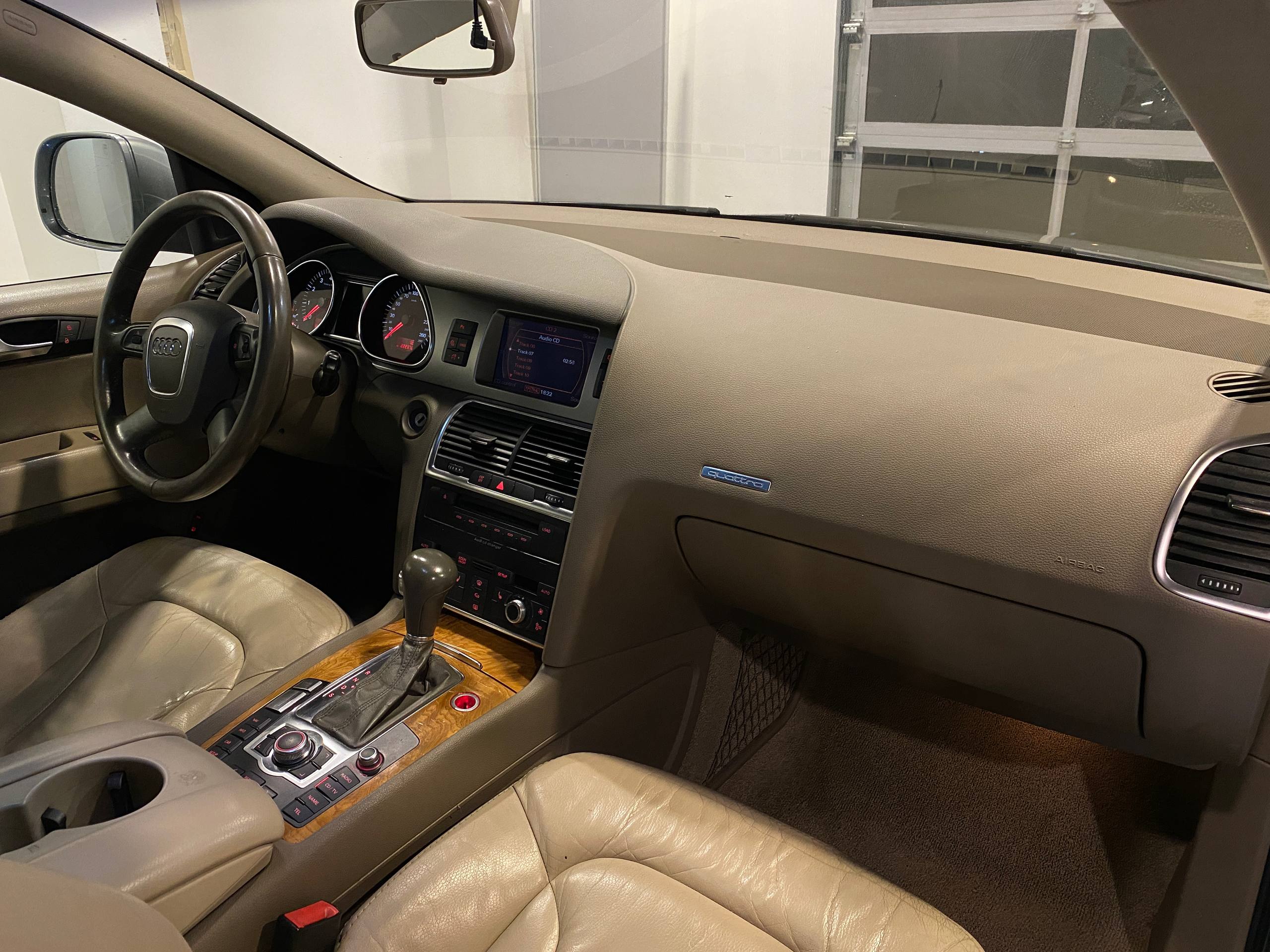 AUDI Q7