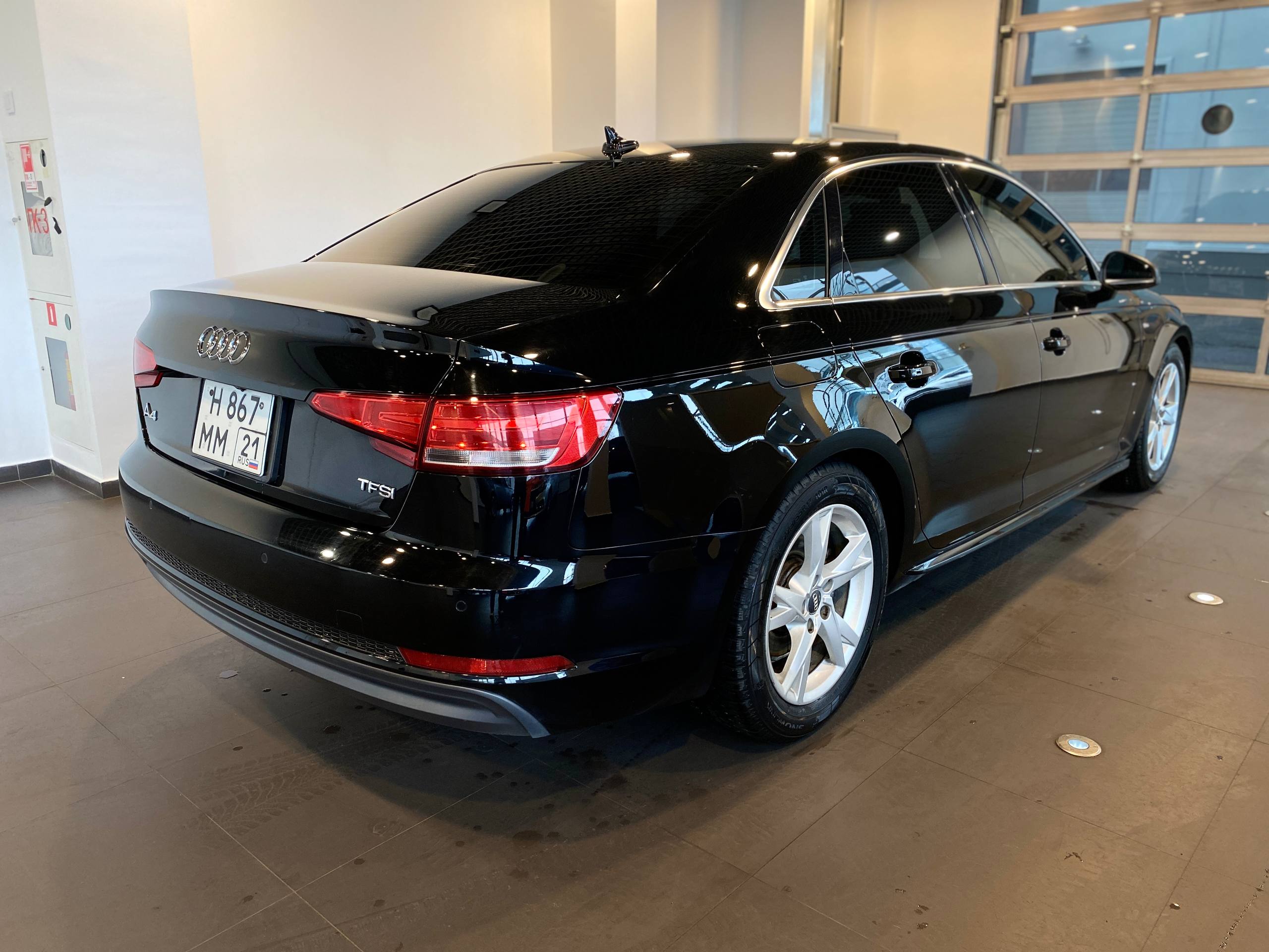 AUDI A4