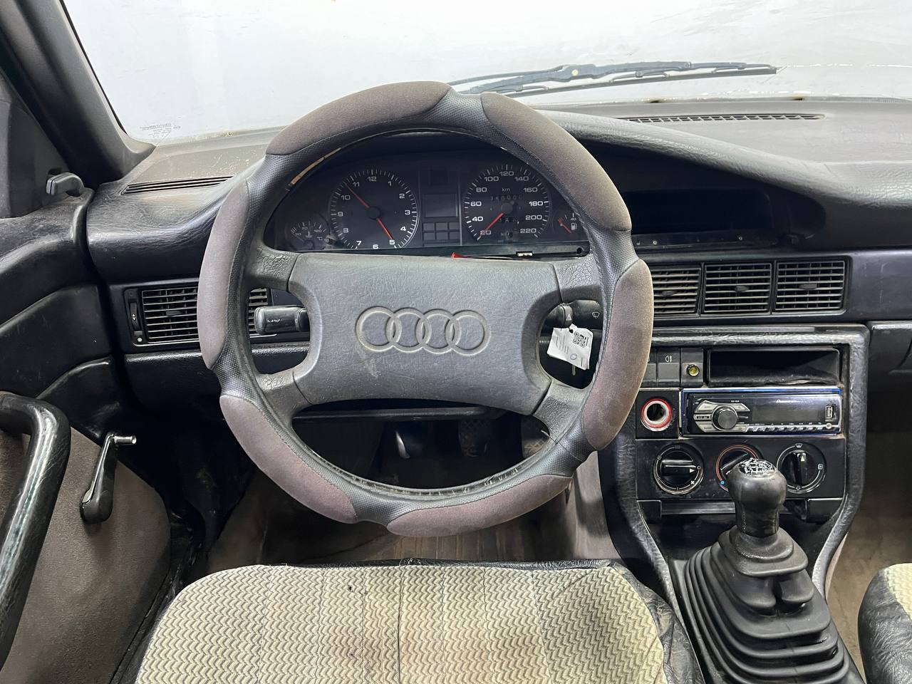 AUDI 100