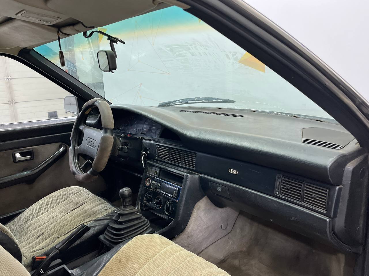 AUDI 100
