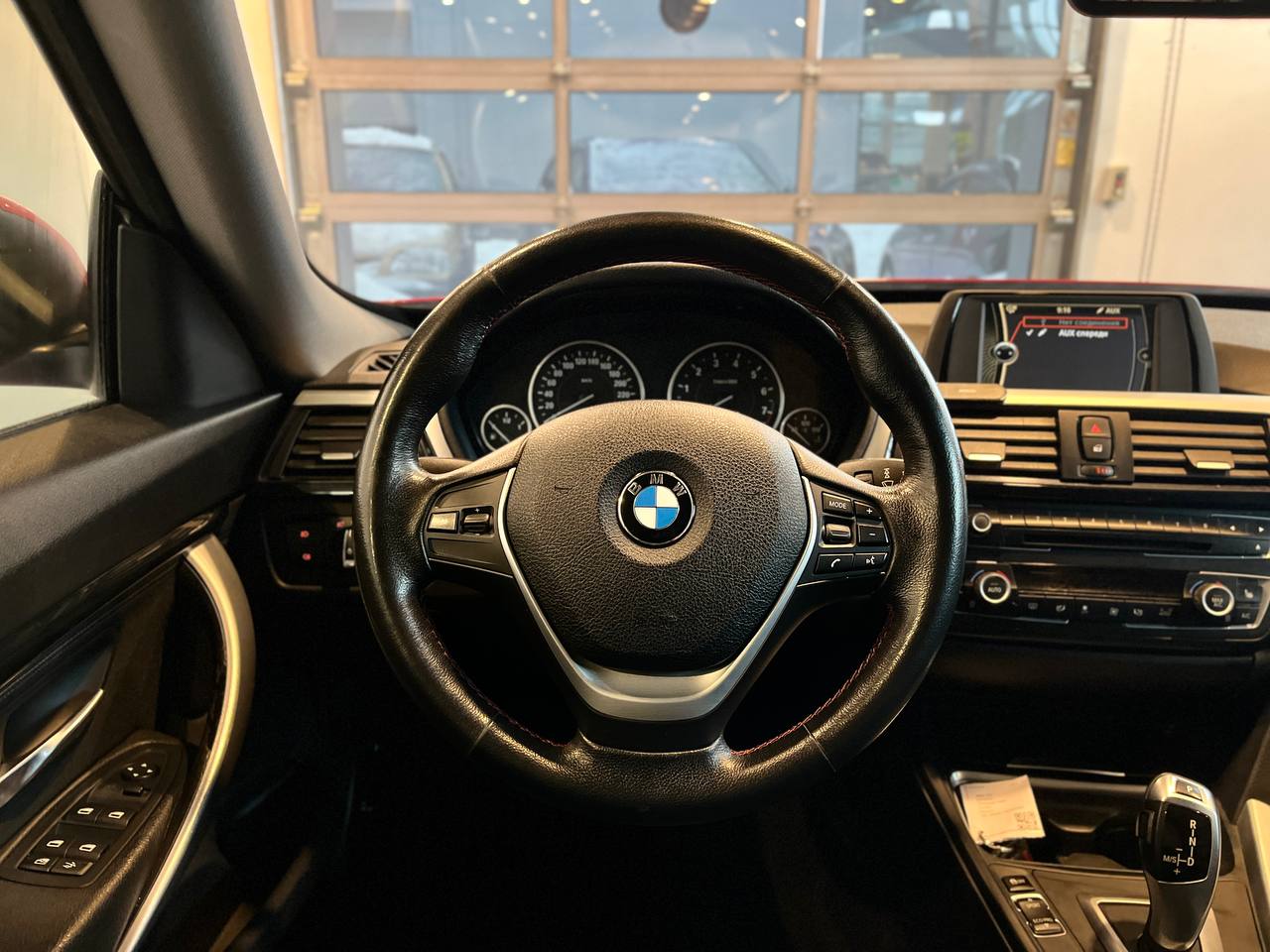 BMW 320I