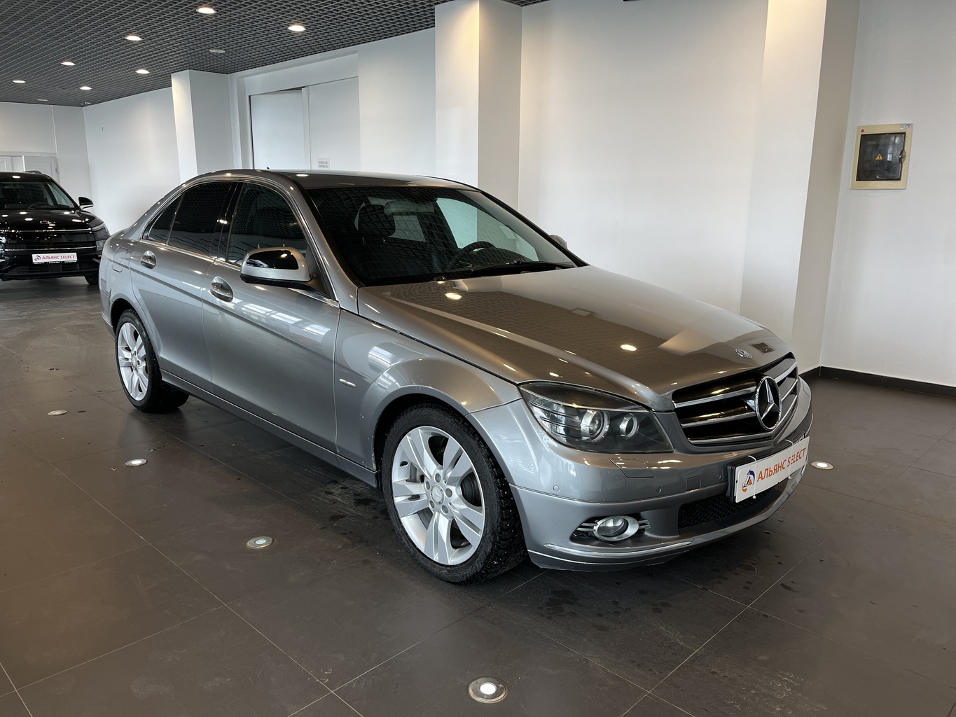 MERCEDES-BENZ B