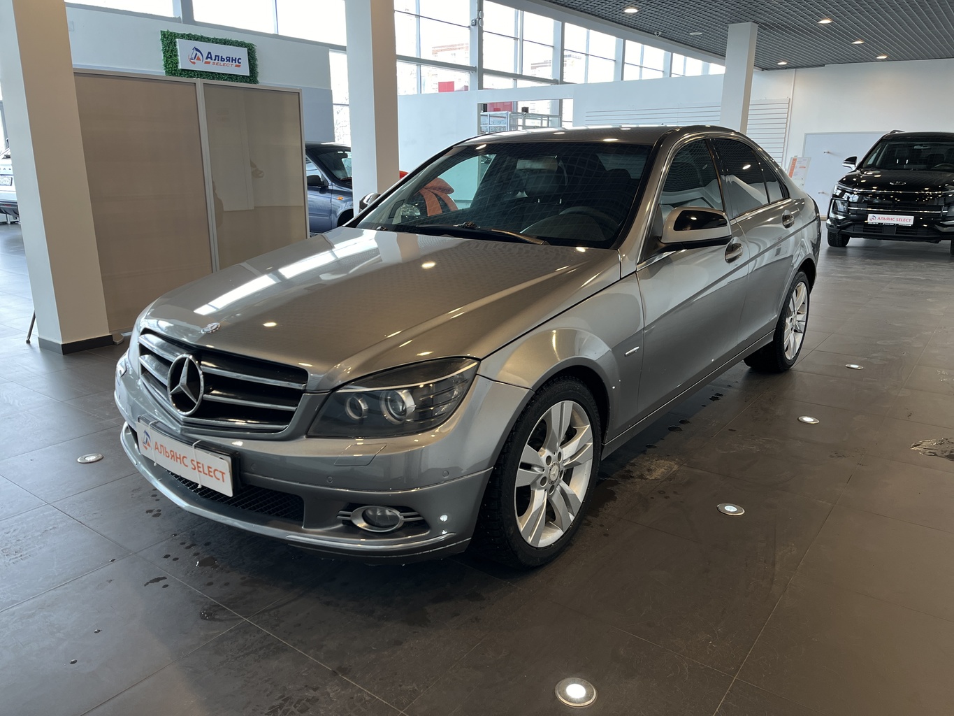 MERCEDES-BENZ B