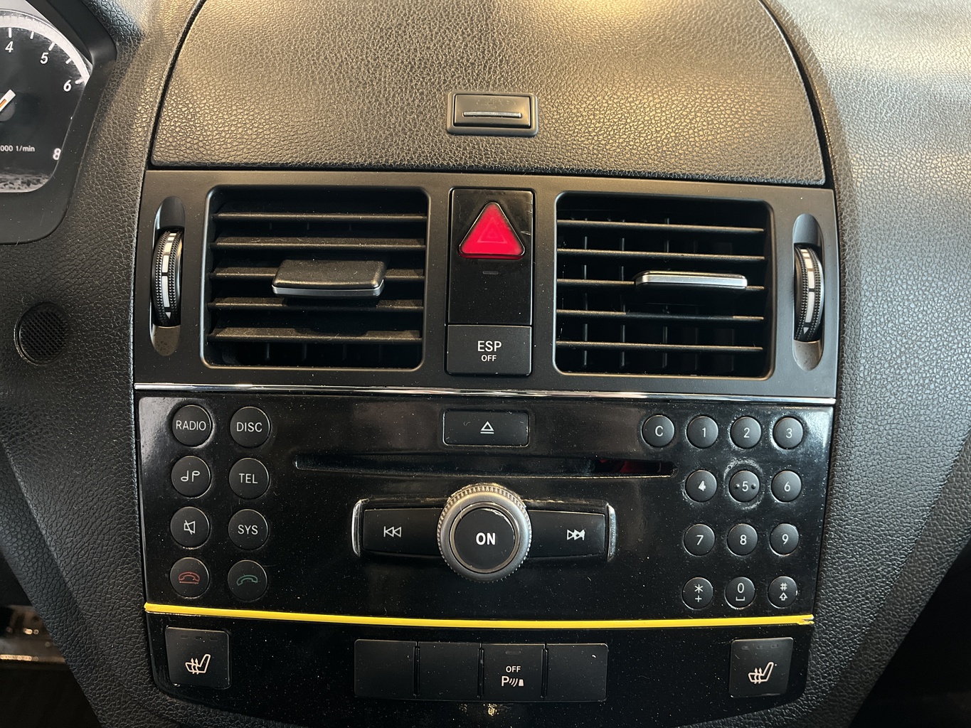 MERCEDES-BENZ B