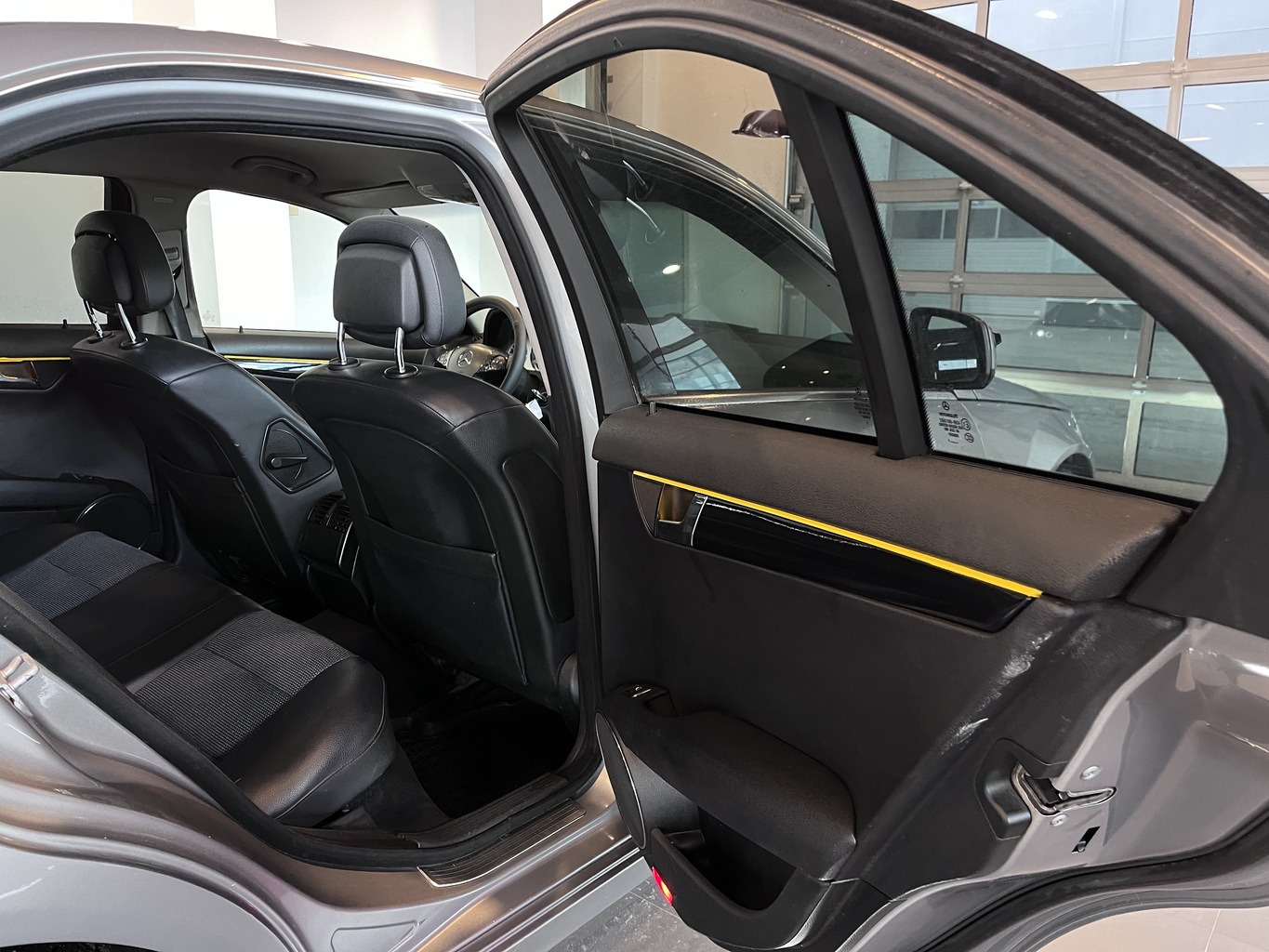 MERCEDES-BENZ B
