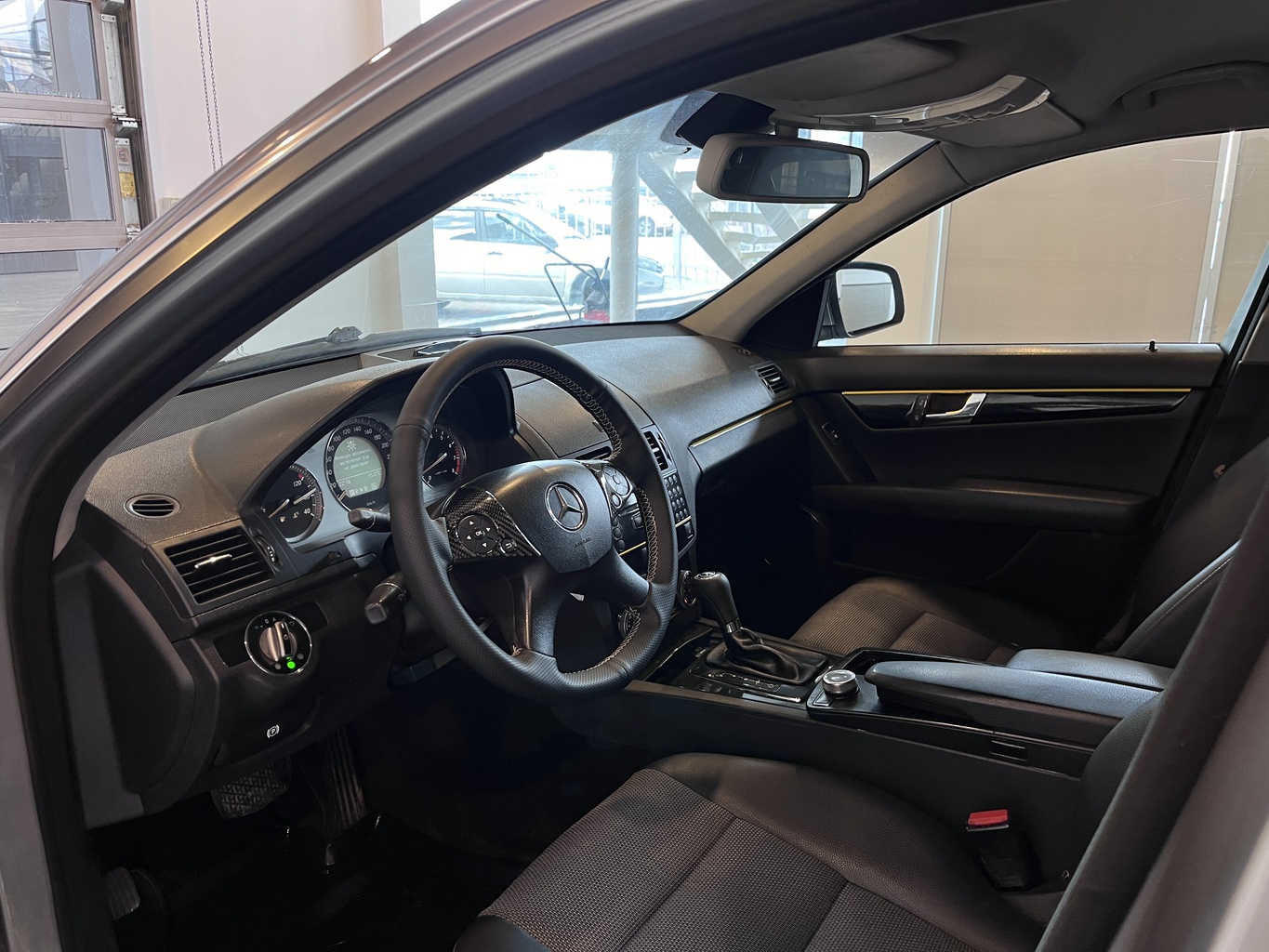 MERCEDES-BENZ B