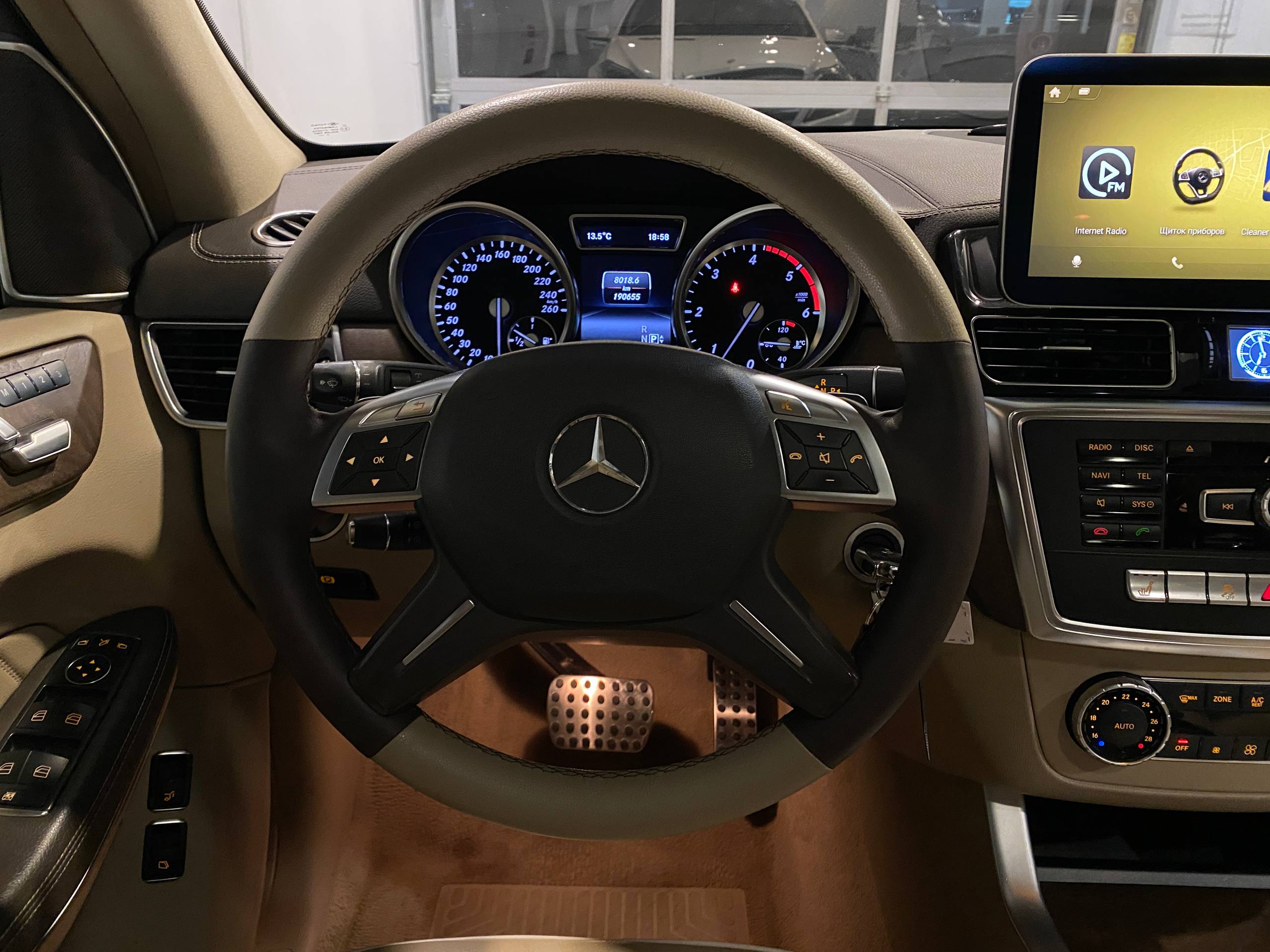 MERCEDES-BENZ GL350