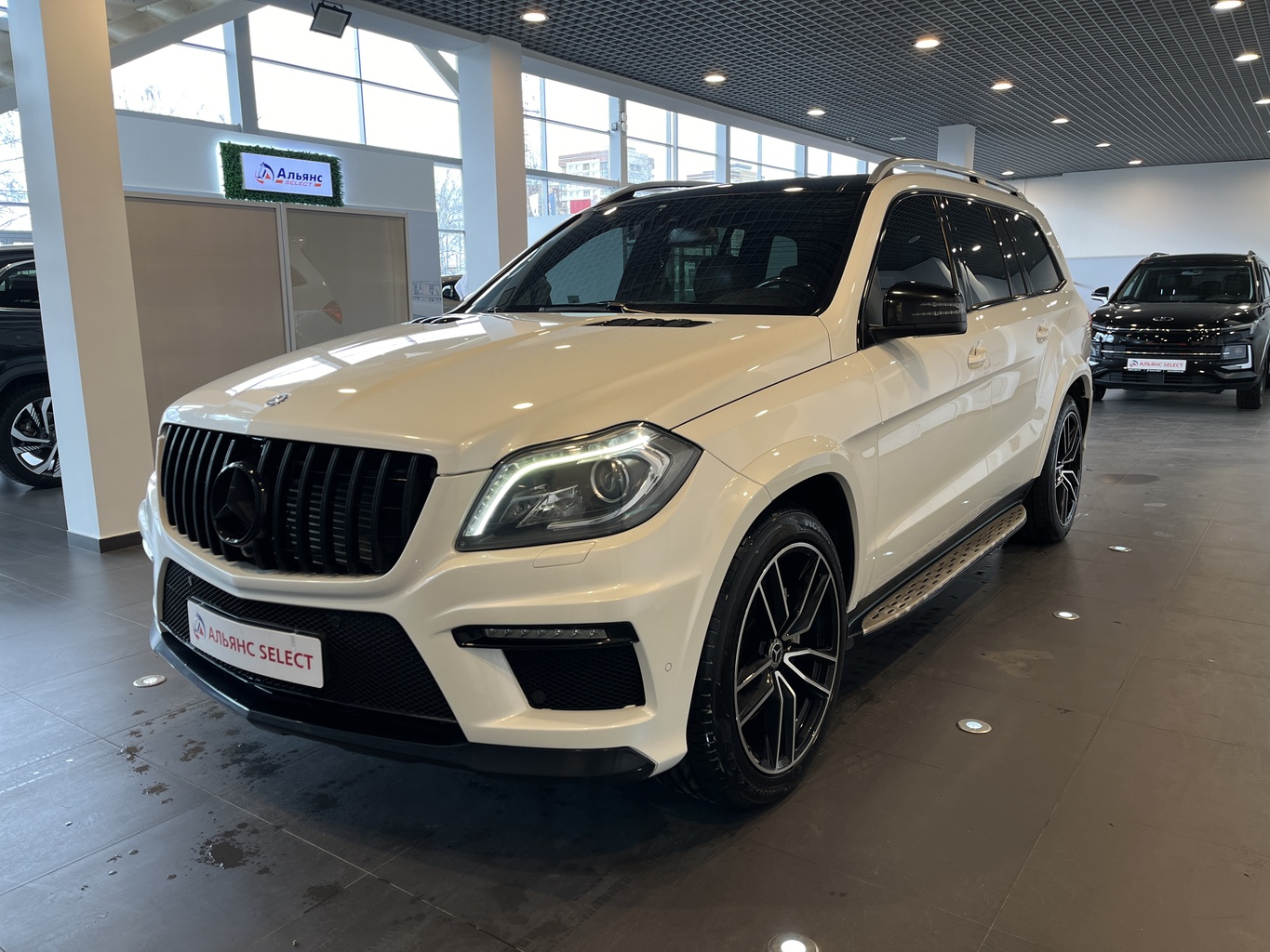 MERCEDES-BENZ GL