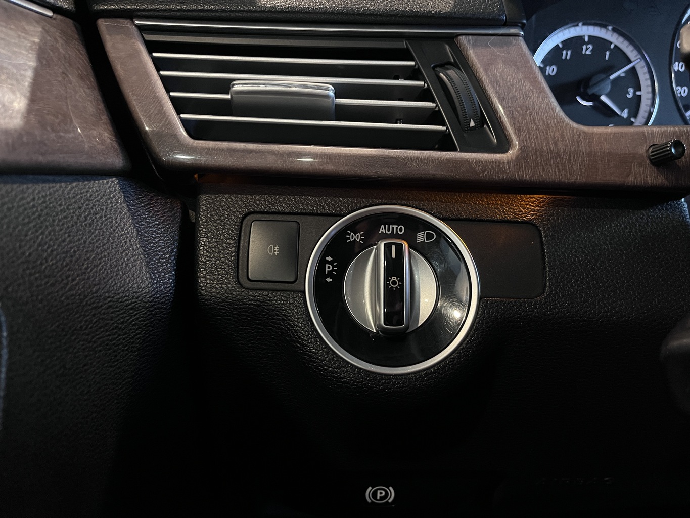 MERCEDES-BENZ E350