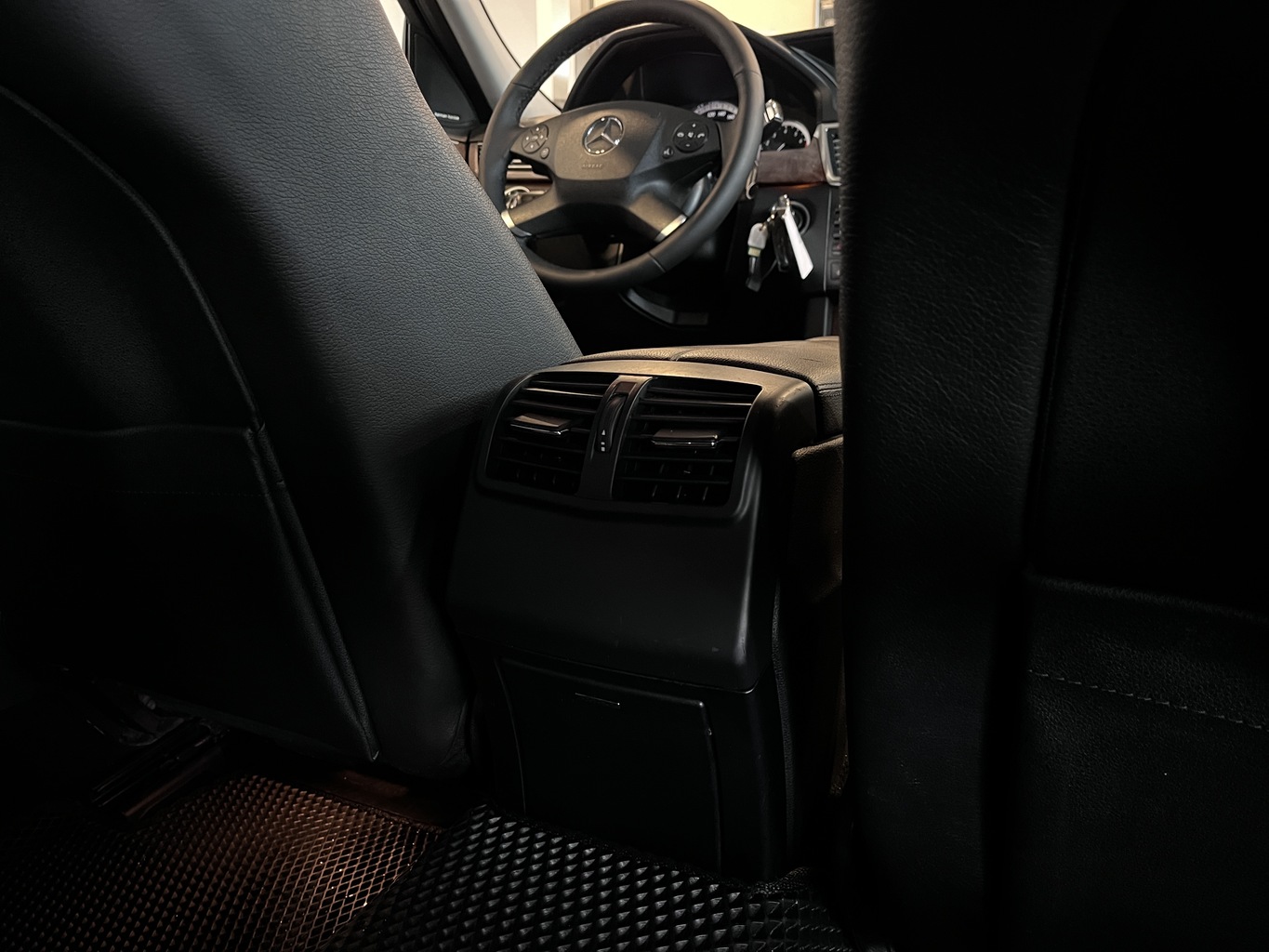 MERCEDES-BENZ E350