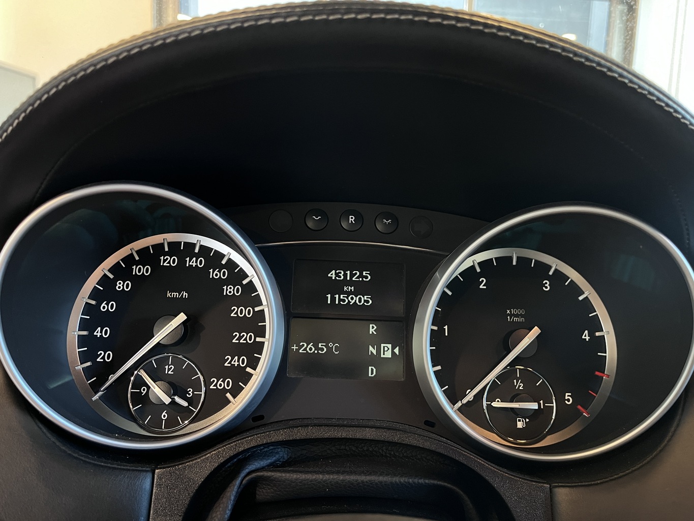 MERCEDES-BENZ GL