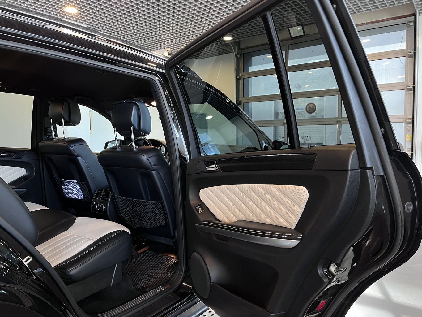 MERCEDES-BENZ GL