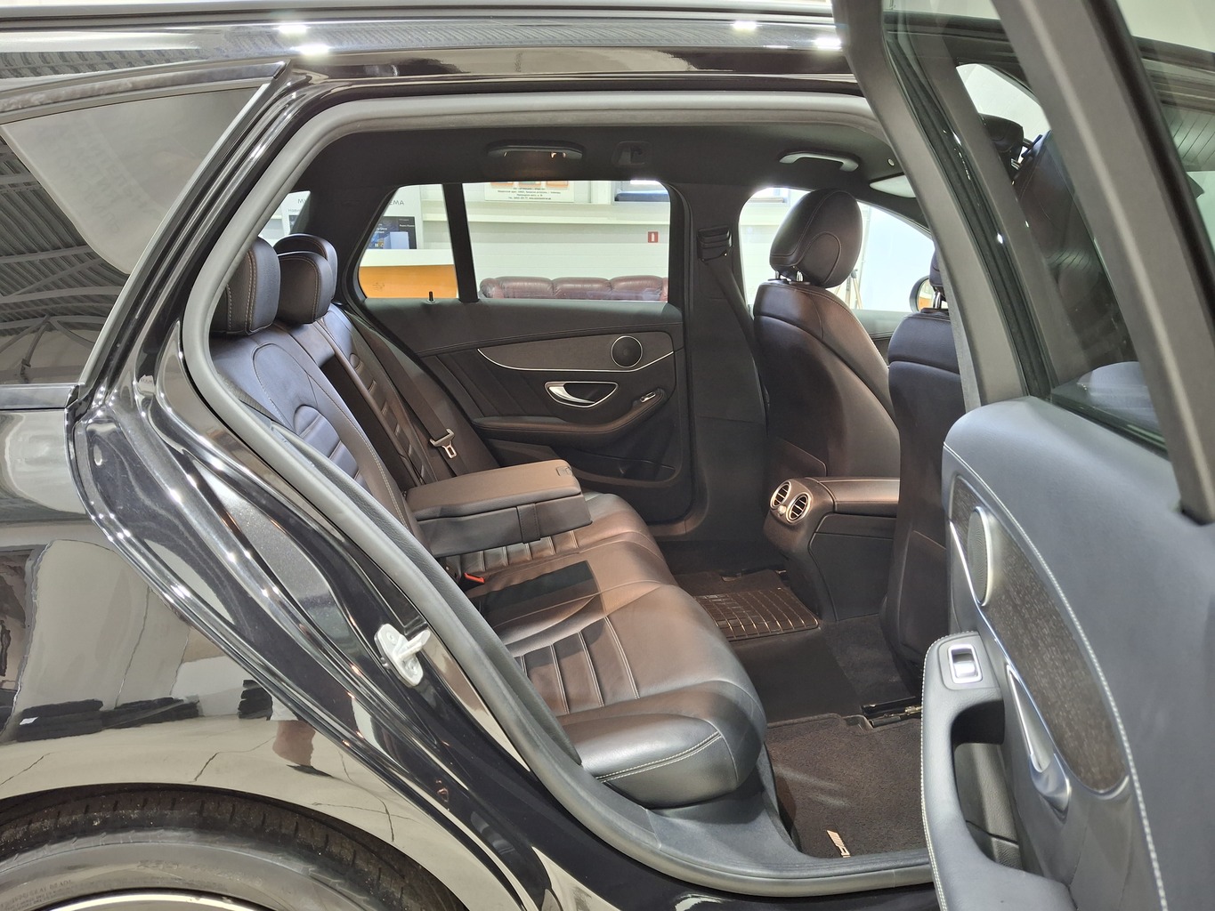 MERCEDES-BENZ C