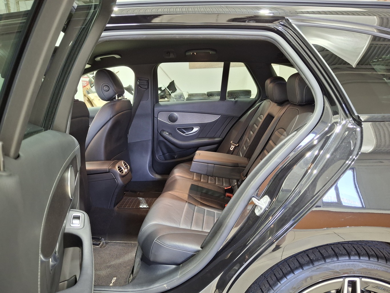 MERCEDES-BENZ C